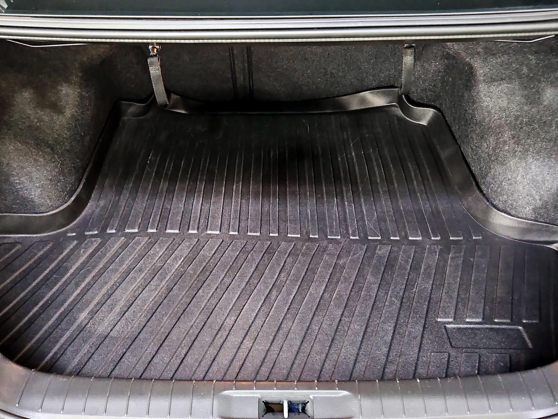 Thumbnail: 2016 Nissan Altima - 20