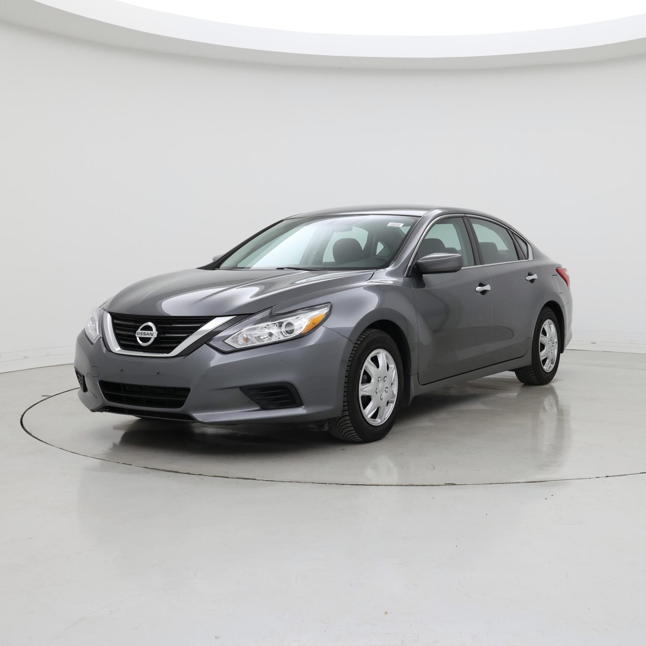 Thumbnail: 2016 Nissan Altima - 4