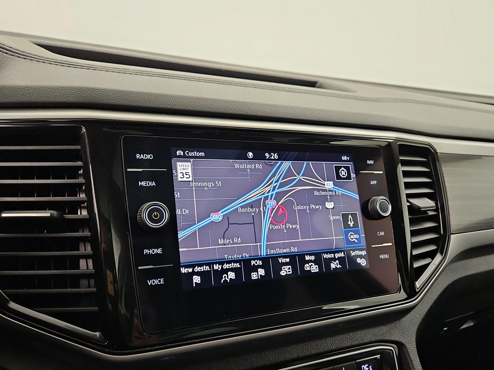 Thumbnail: 2021 Volkswagen Atlas - 14