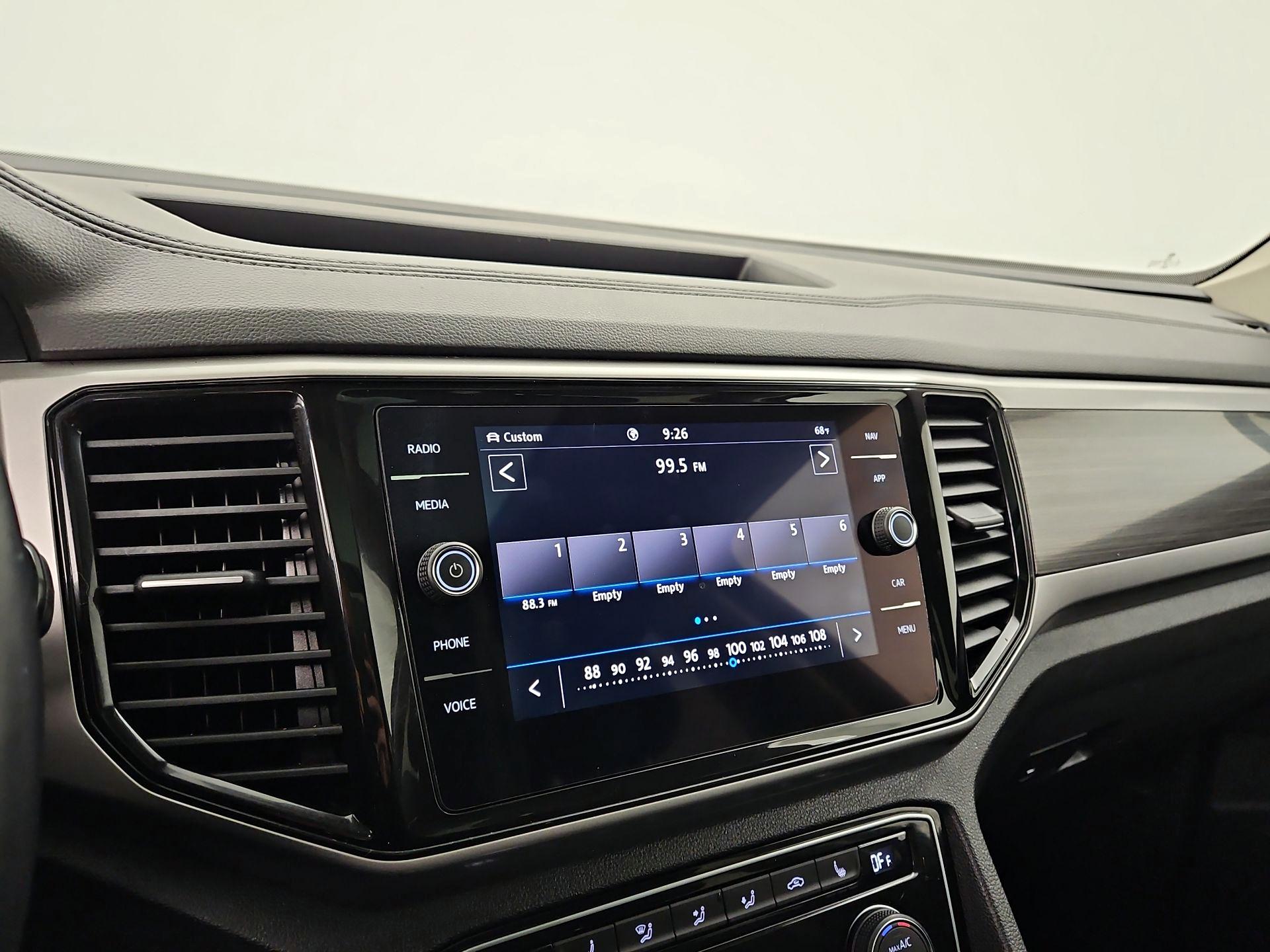 Thumbnail: 2021 Volkswagen Atlas - 16