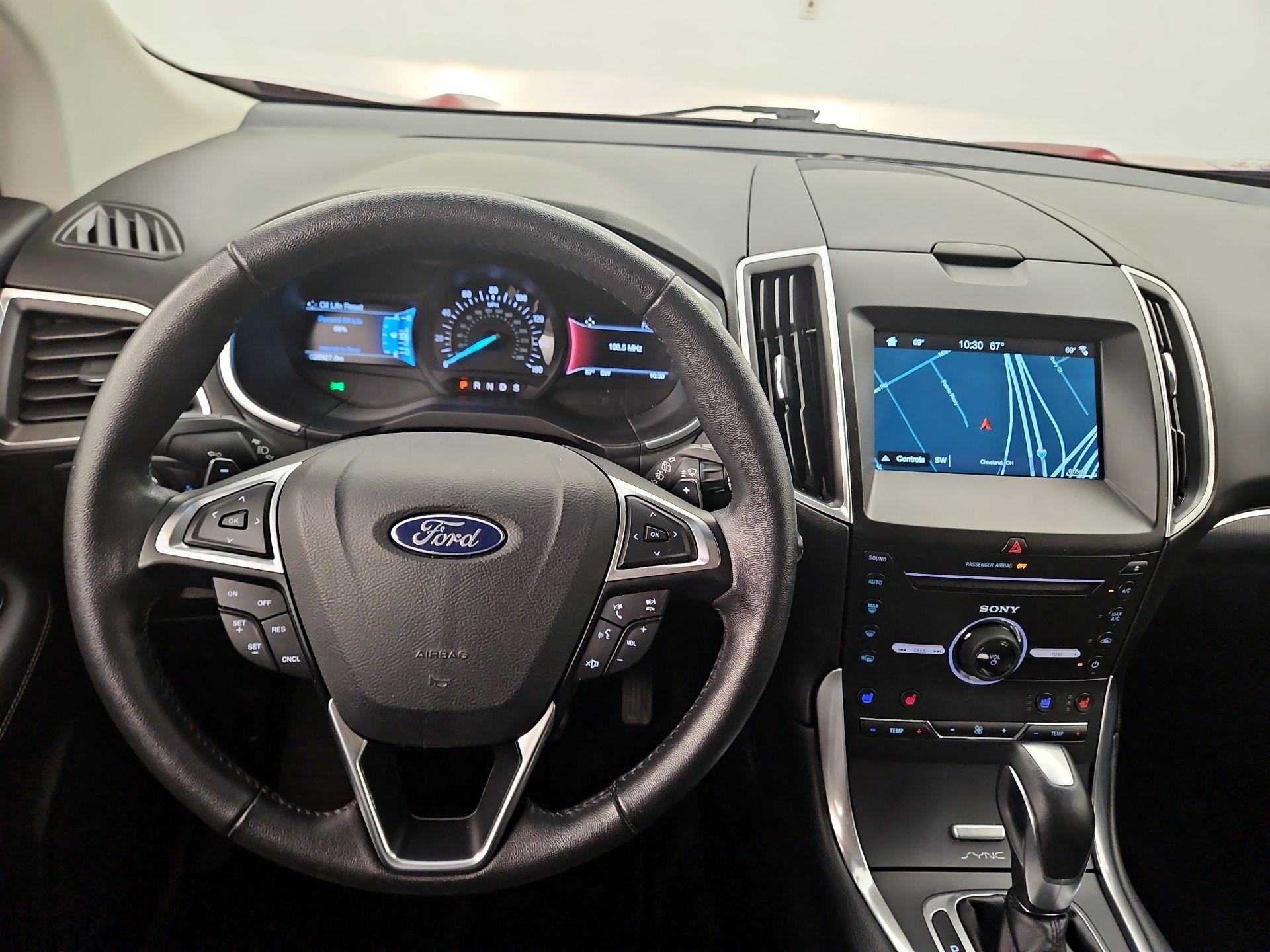 Thumbnail: 2016 Ford Edge - 10