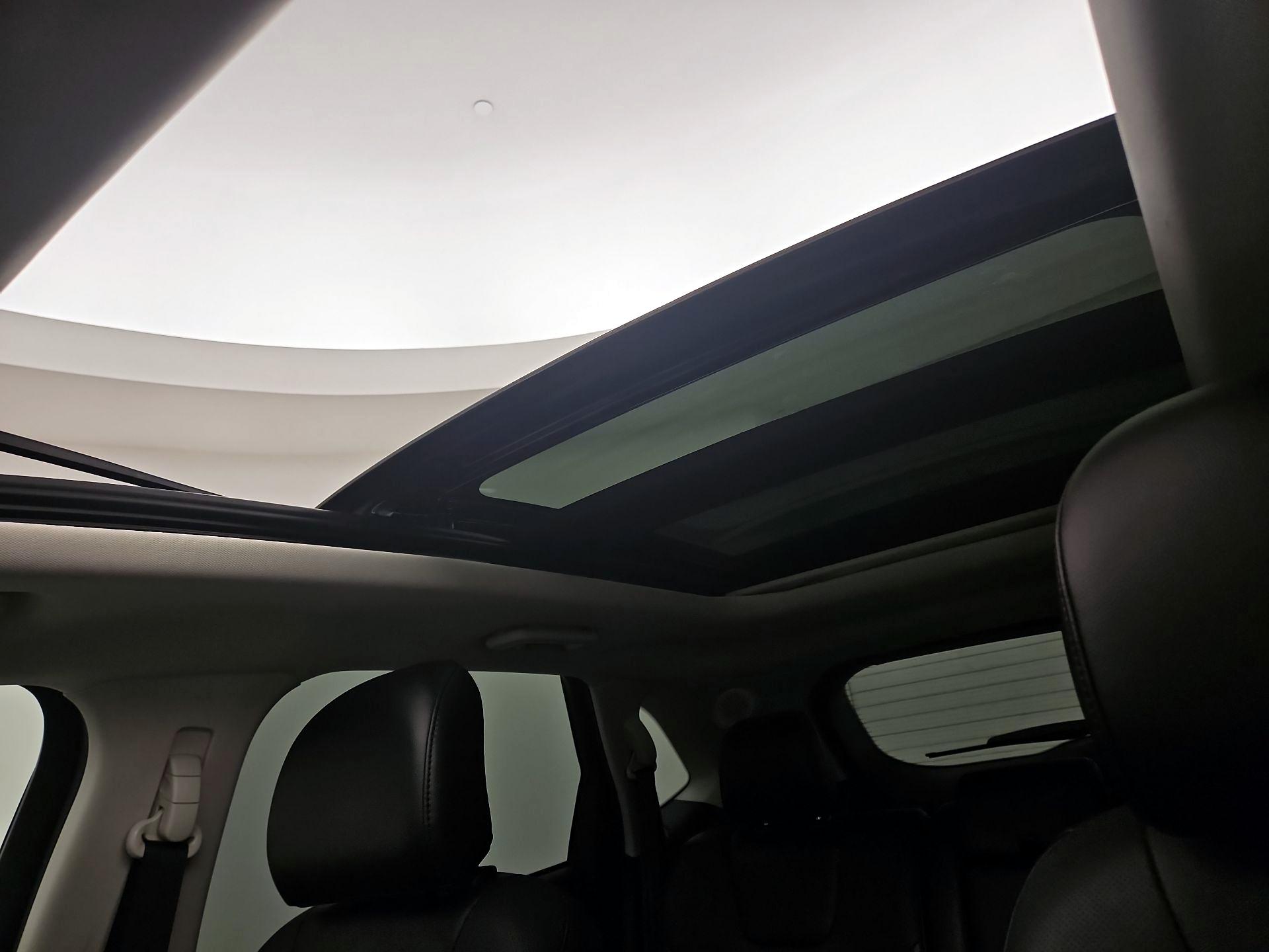 Thumbnail: 2016 Ford Edge - 20