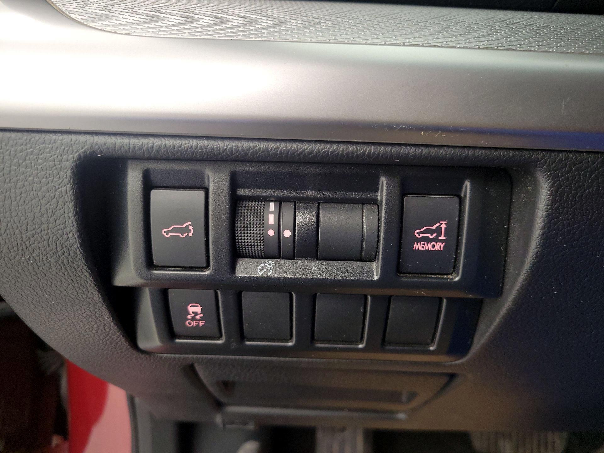 Thumbnail: 2015 Subaru Outback - 13