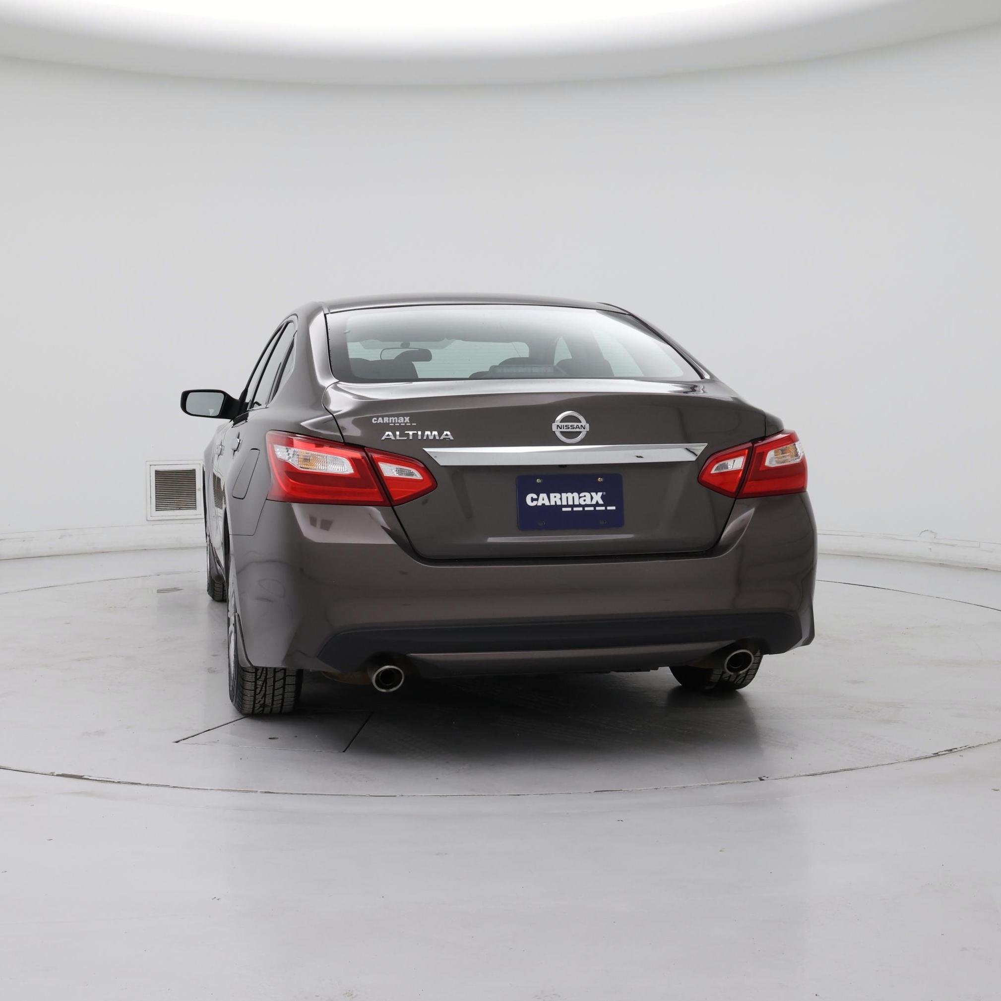 Thumbnail: 2016 Nissan Altima - 6