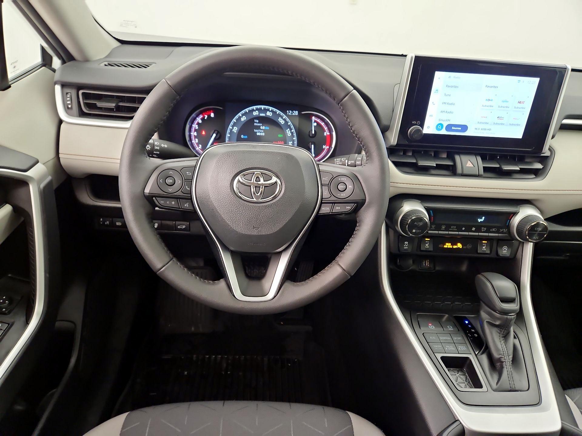 Thumbnail: 2023 Toyota RAV4 - 10