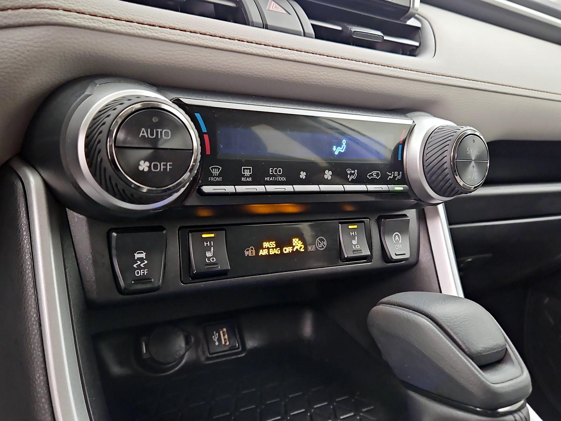 Thumbnail: 2023 Toyota RAV4 - 17