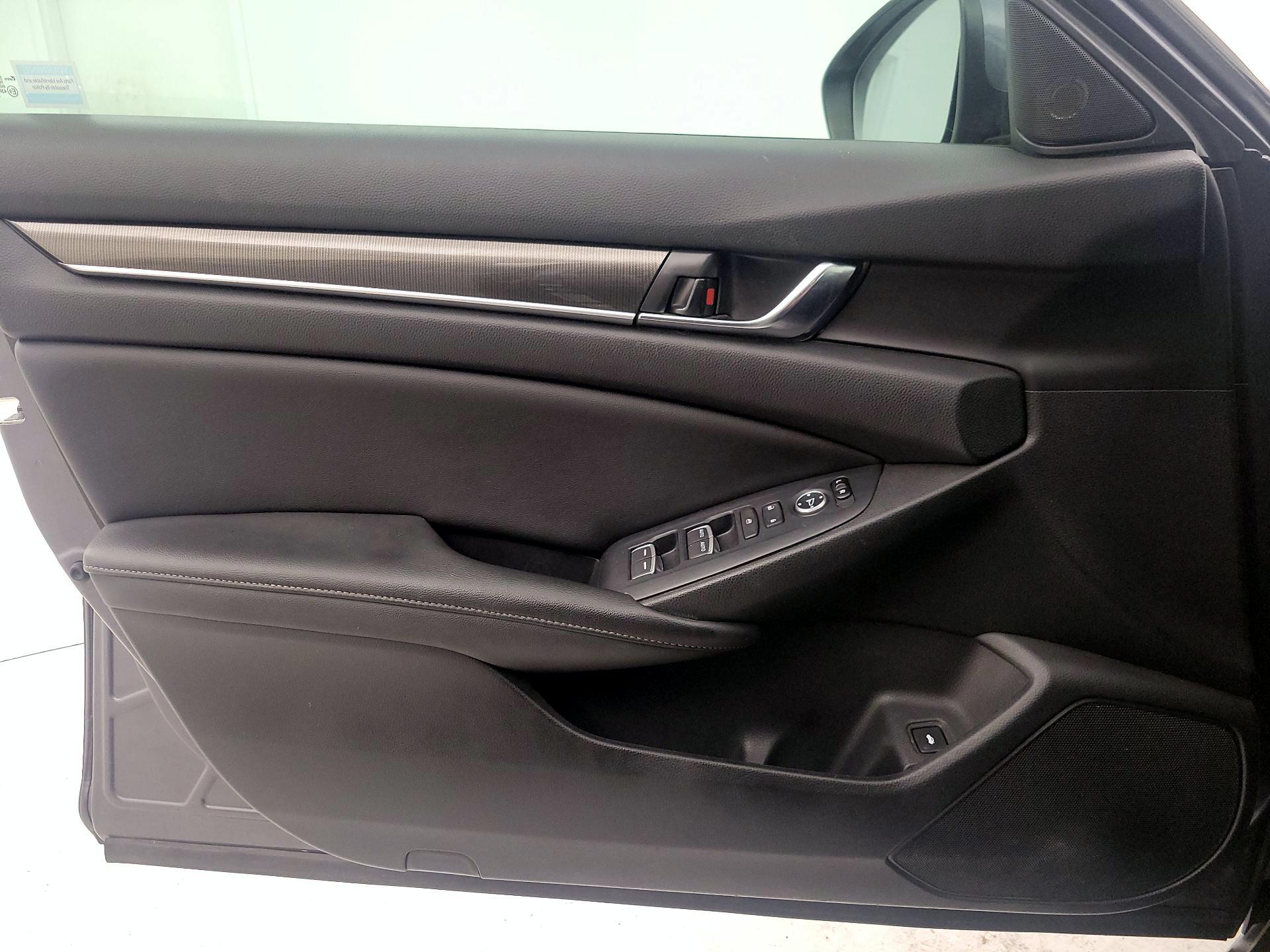 Thumbnail: 2020 Honda Accord - 12