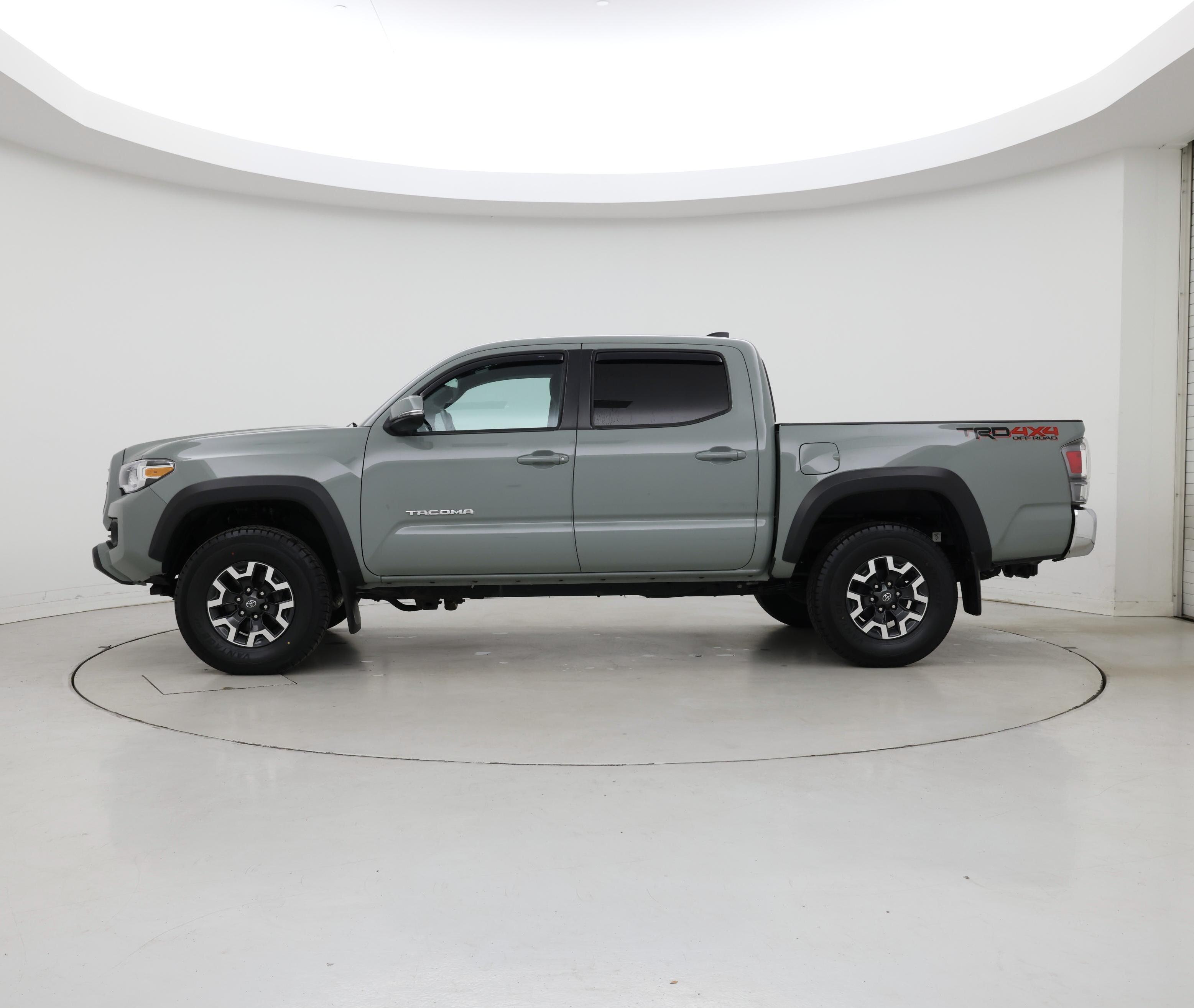 Thumbnail: 2023 Toyota Tacoma - 3