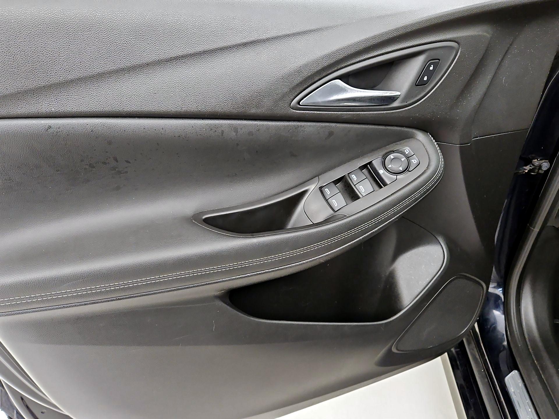 Thumbnail: 2021 Buick Encore GX - 12