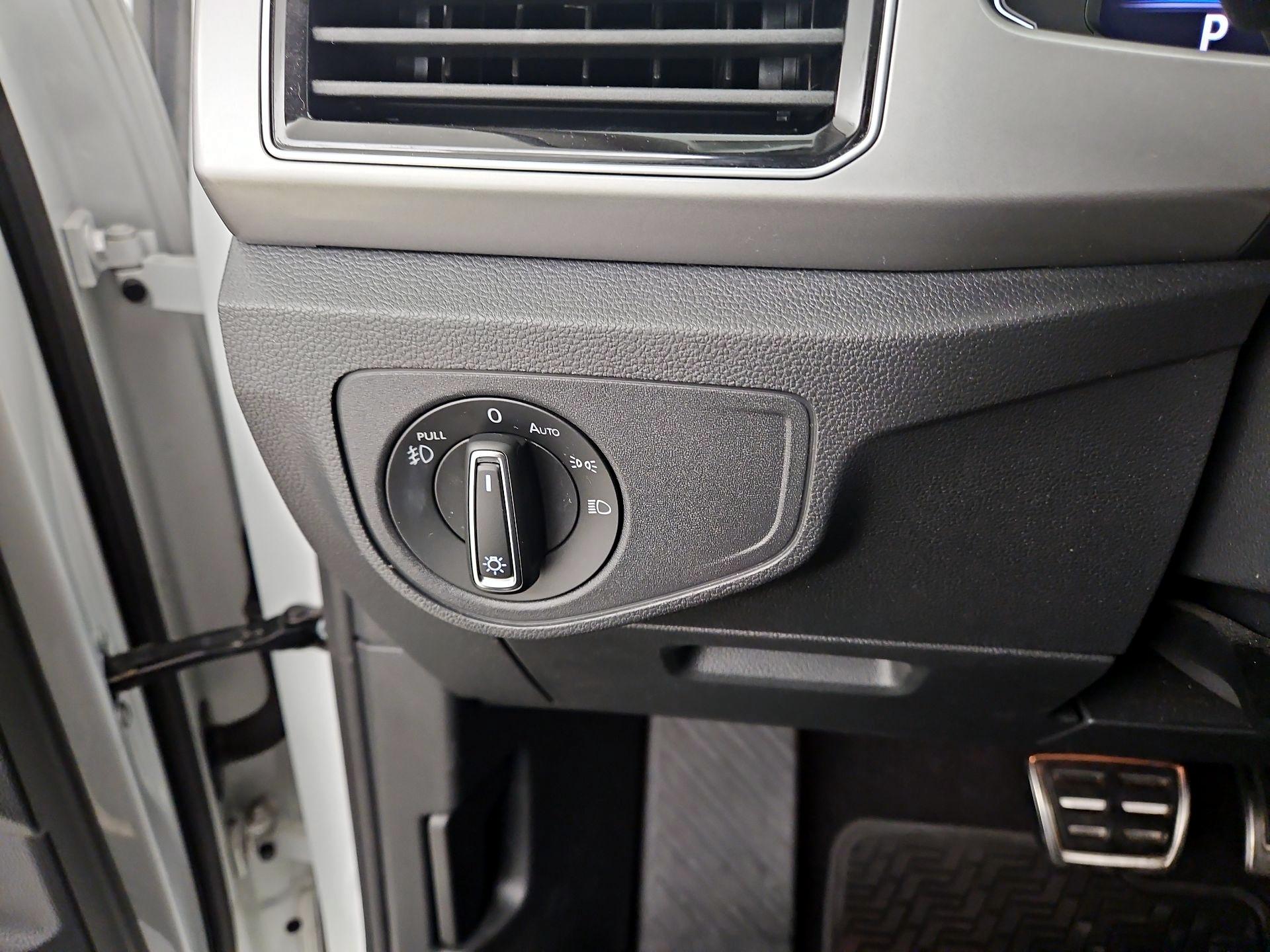 Thumbnail: 2019 Volkswagen Atlas - 13