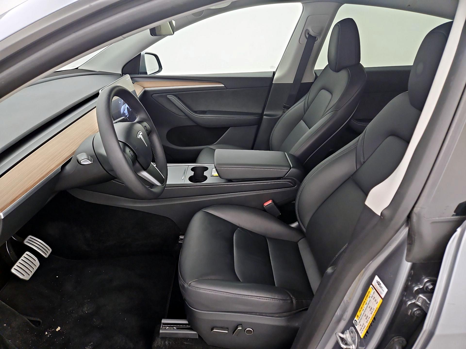 Thumbnail: 2024 Tesla Model Y - 11