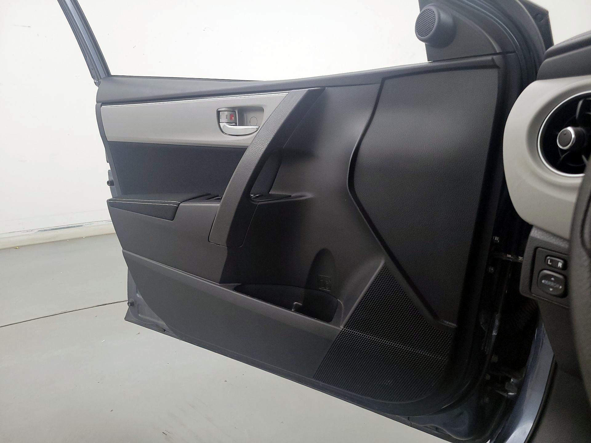 Thumbnail: 2019 Toyota Corolla - 12