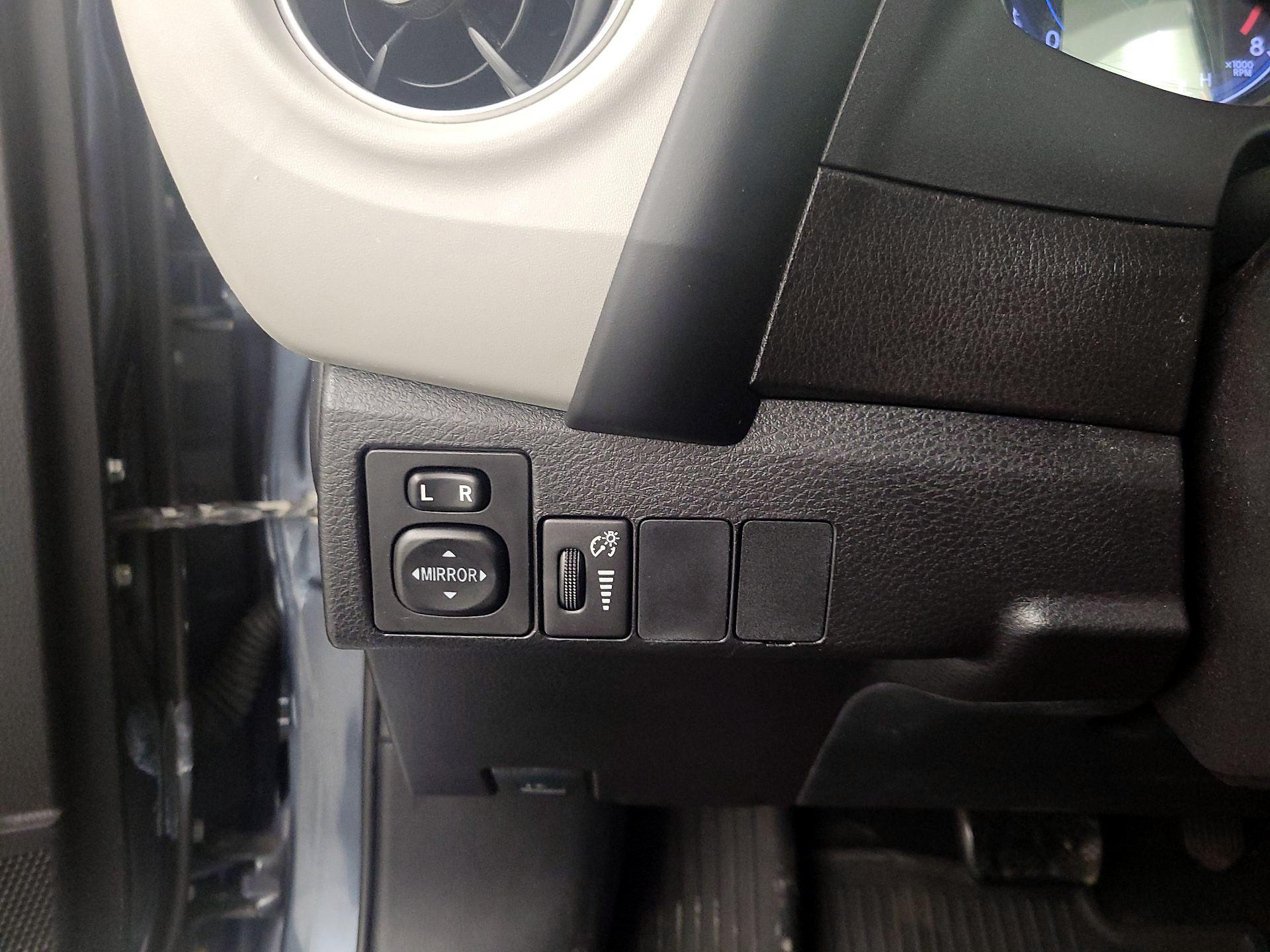 Thumbnail: 2019 Toyota Corolla - 13