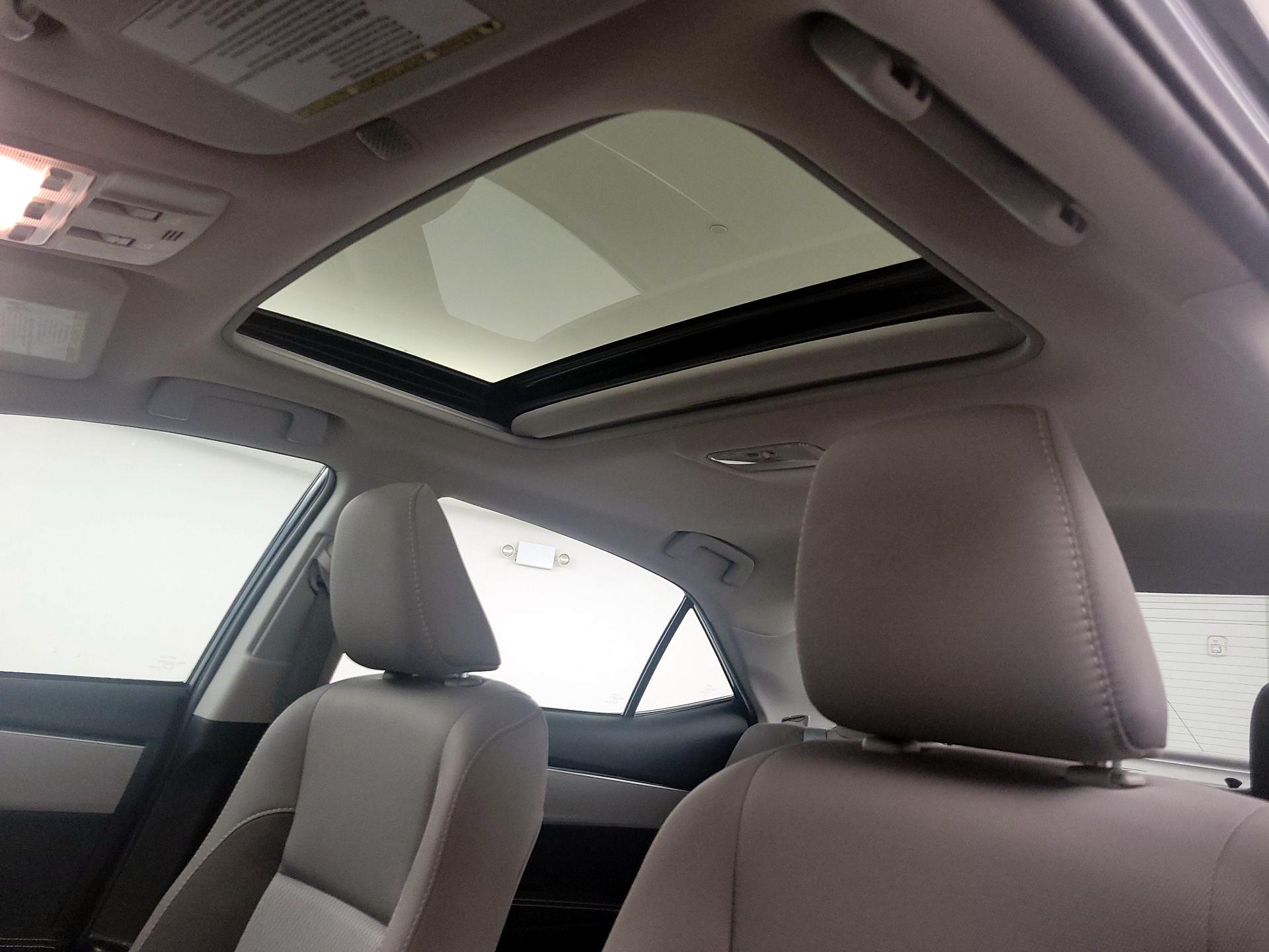 Thumbnail: 2019 Toyota Corolla - 19