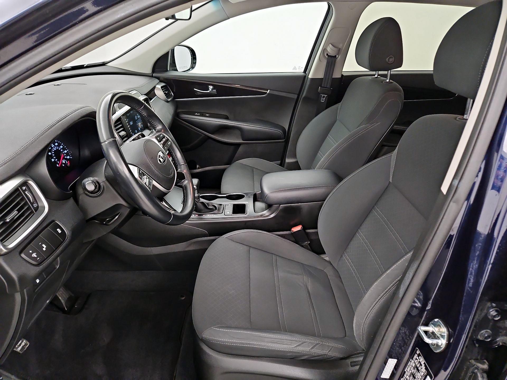 Thumbnail: 2020 Kia Sorento - 11