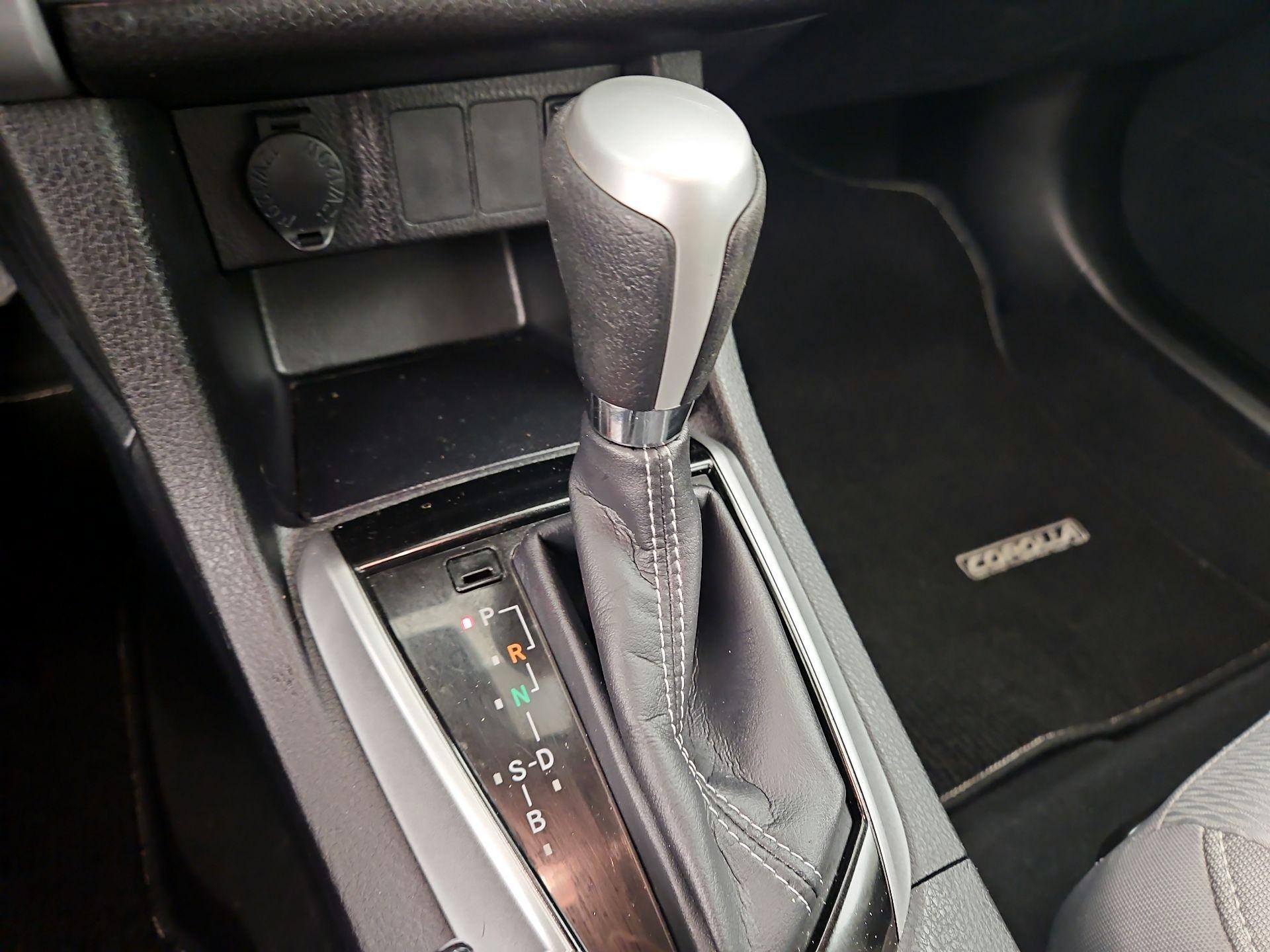 Thumbnail: 2017 Toyota Corolla - 17