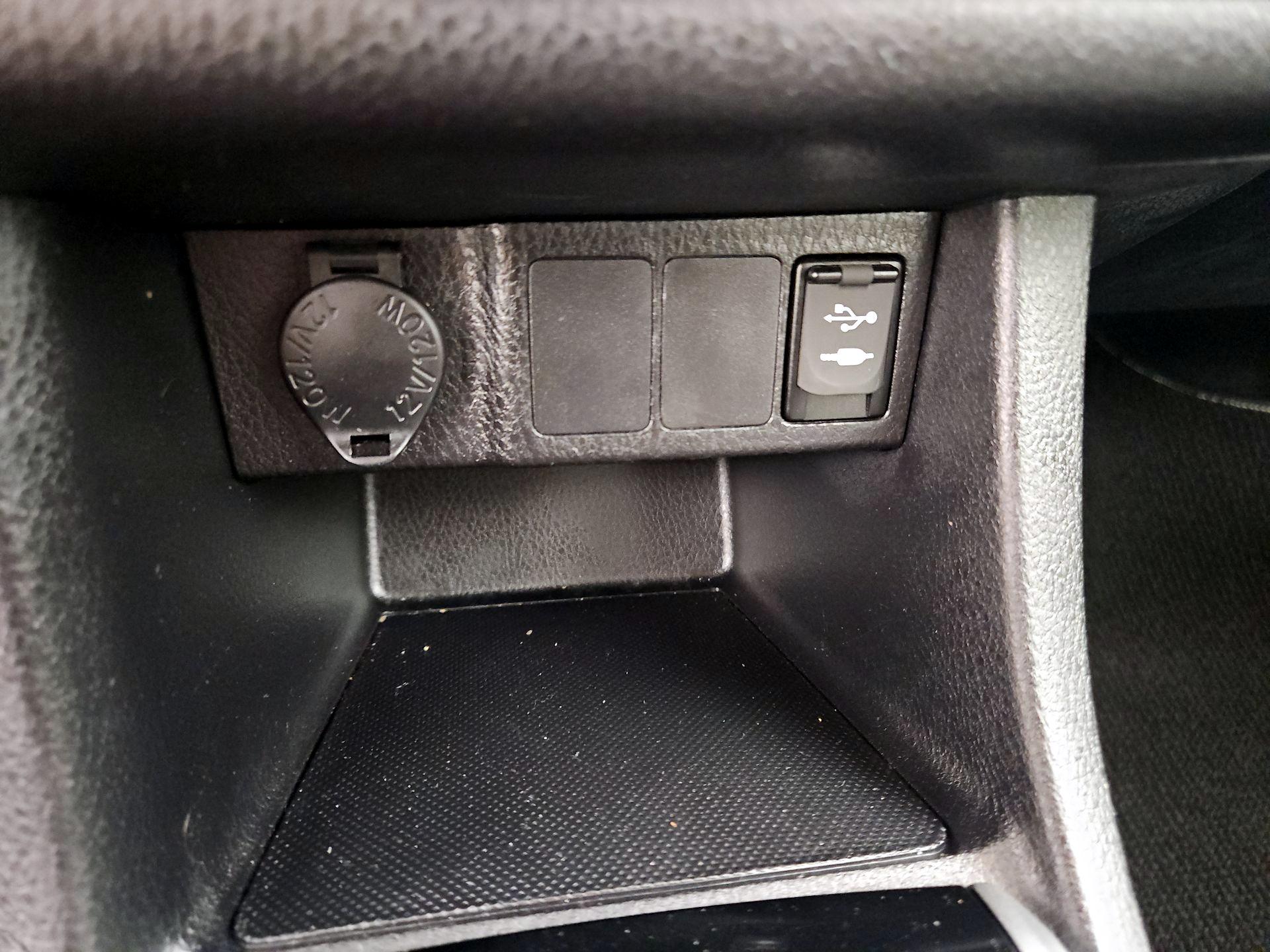 Thumbnail: 2017 Toyota Corolla - 18