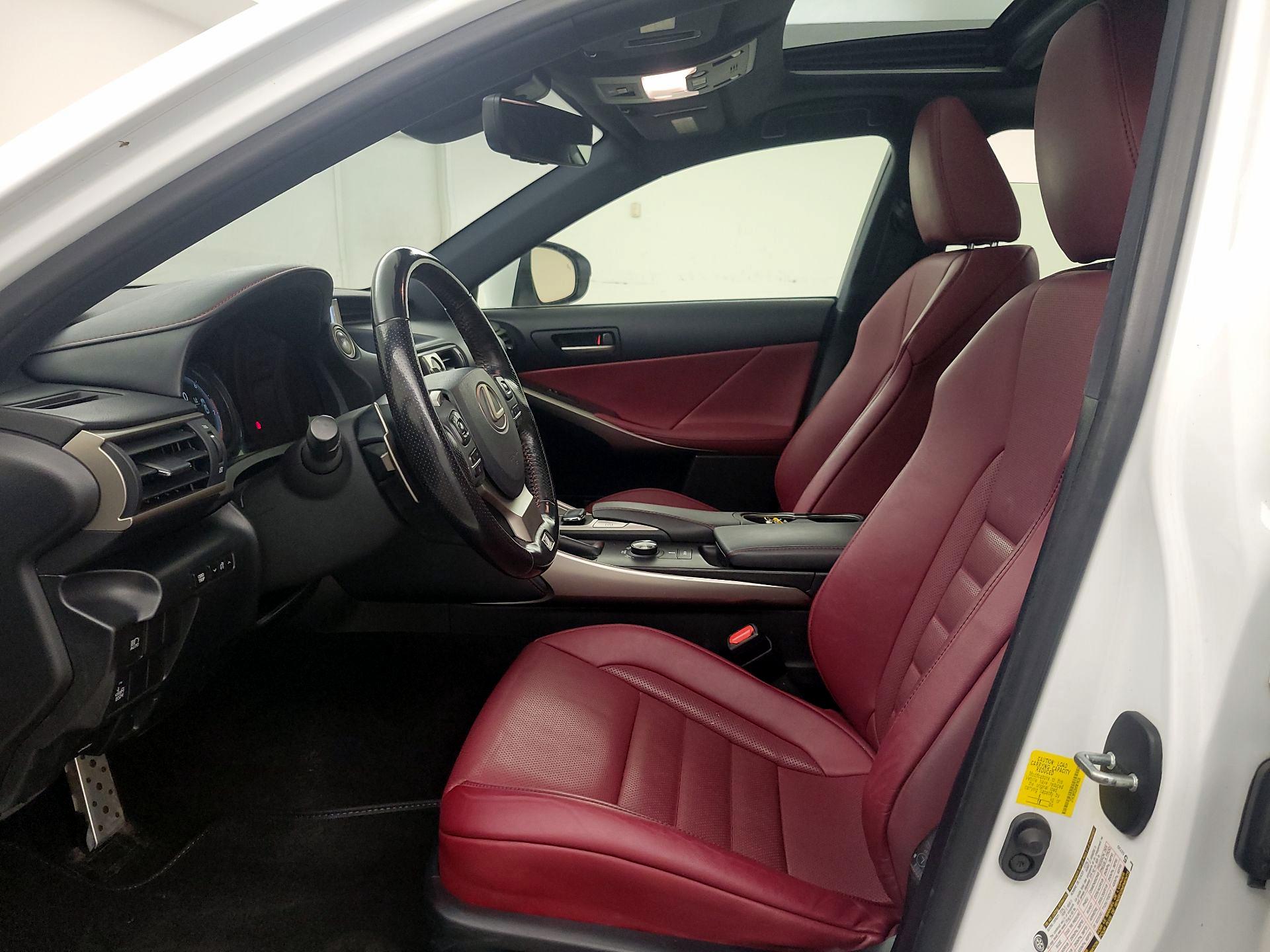 Thumbnail: 2017 Lexus IS - 11