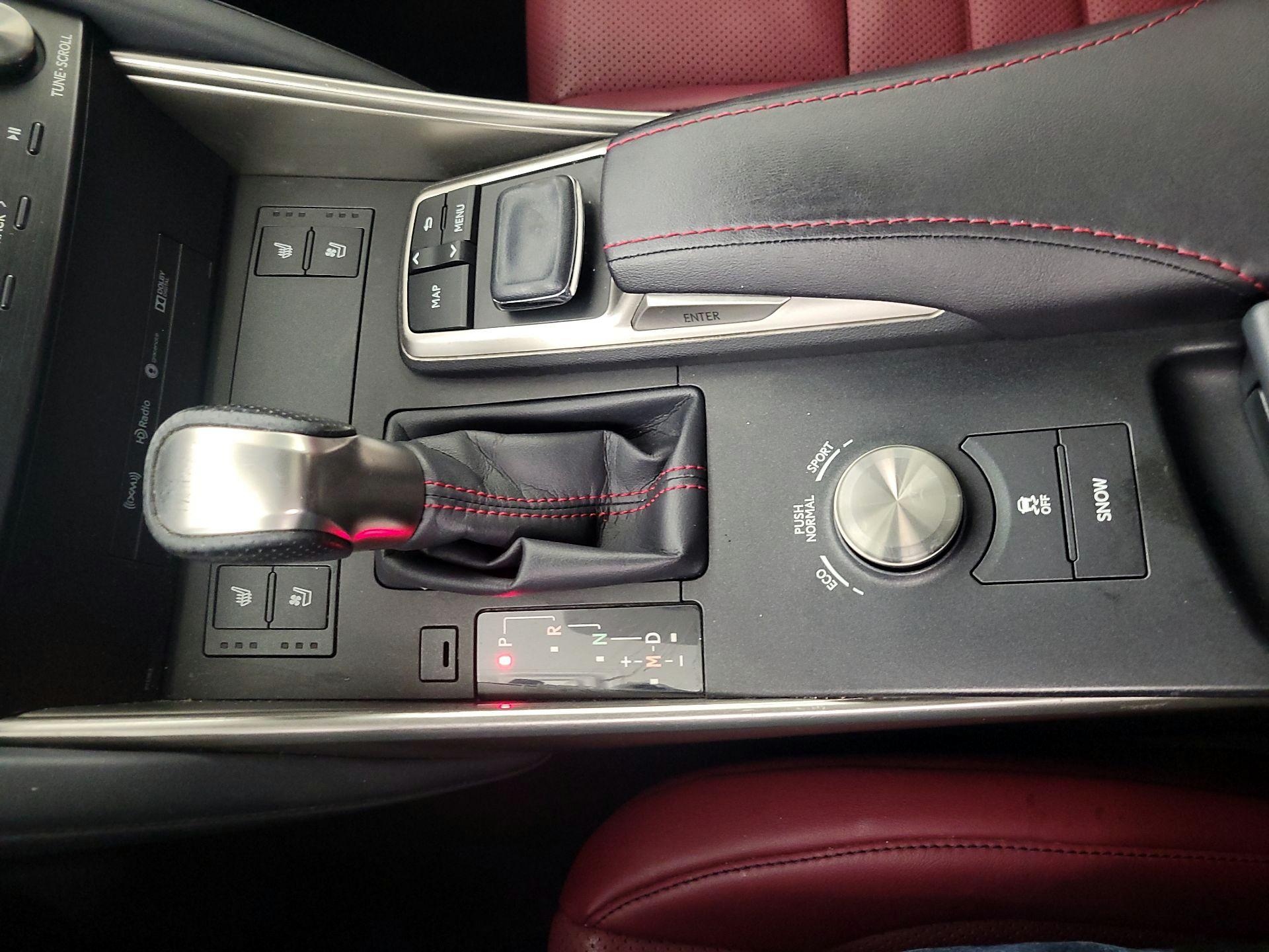 Thumbnail: 2017 Lexus IS - 18