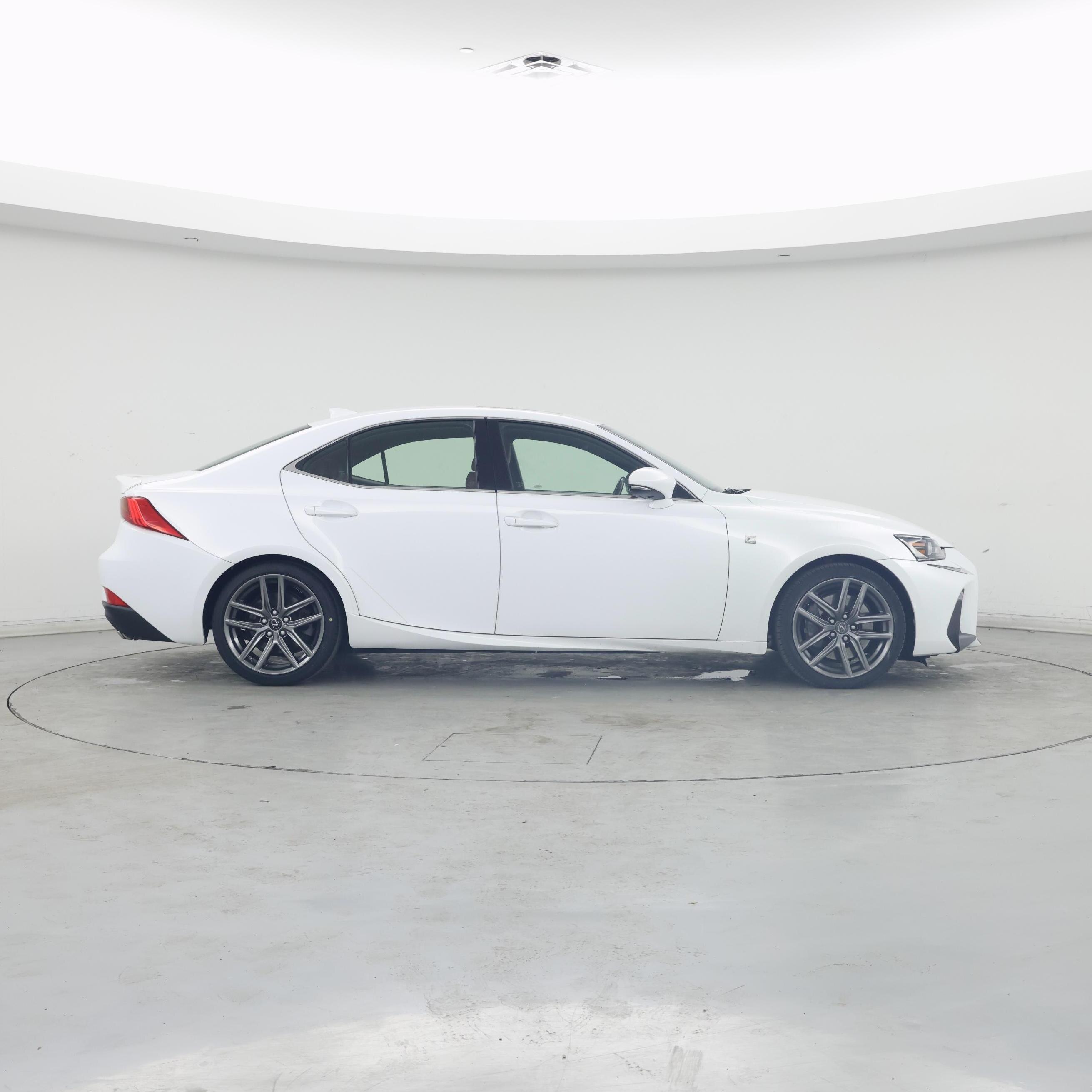 Thumbnail: 2017 Lexus IS - 7