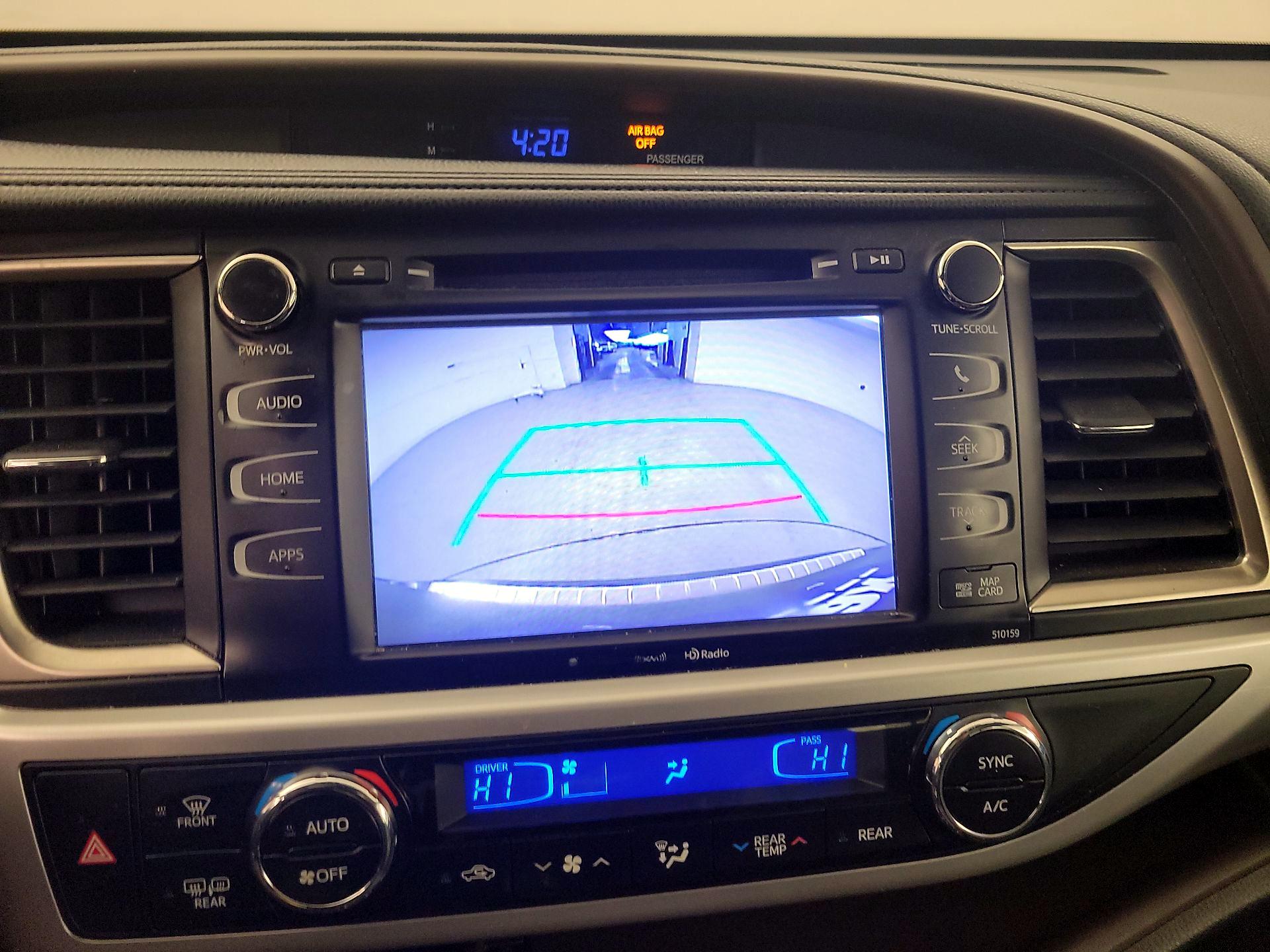 Thumbnail: 2016 Toyota Highlander - 15