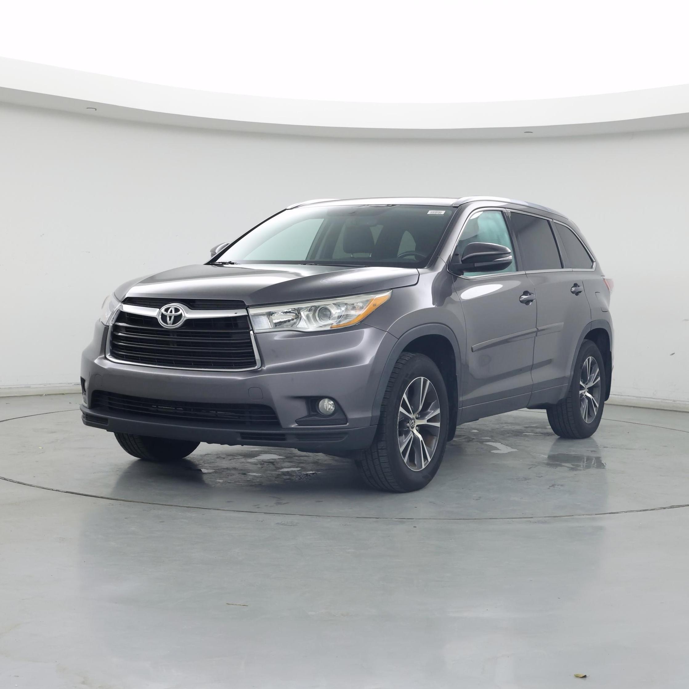 Thumbnail: 2016 Toyota Highlander - 4