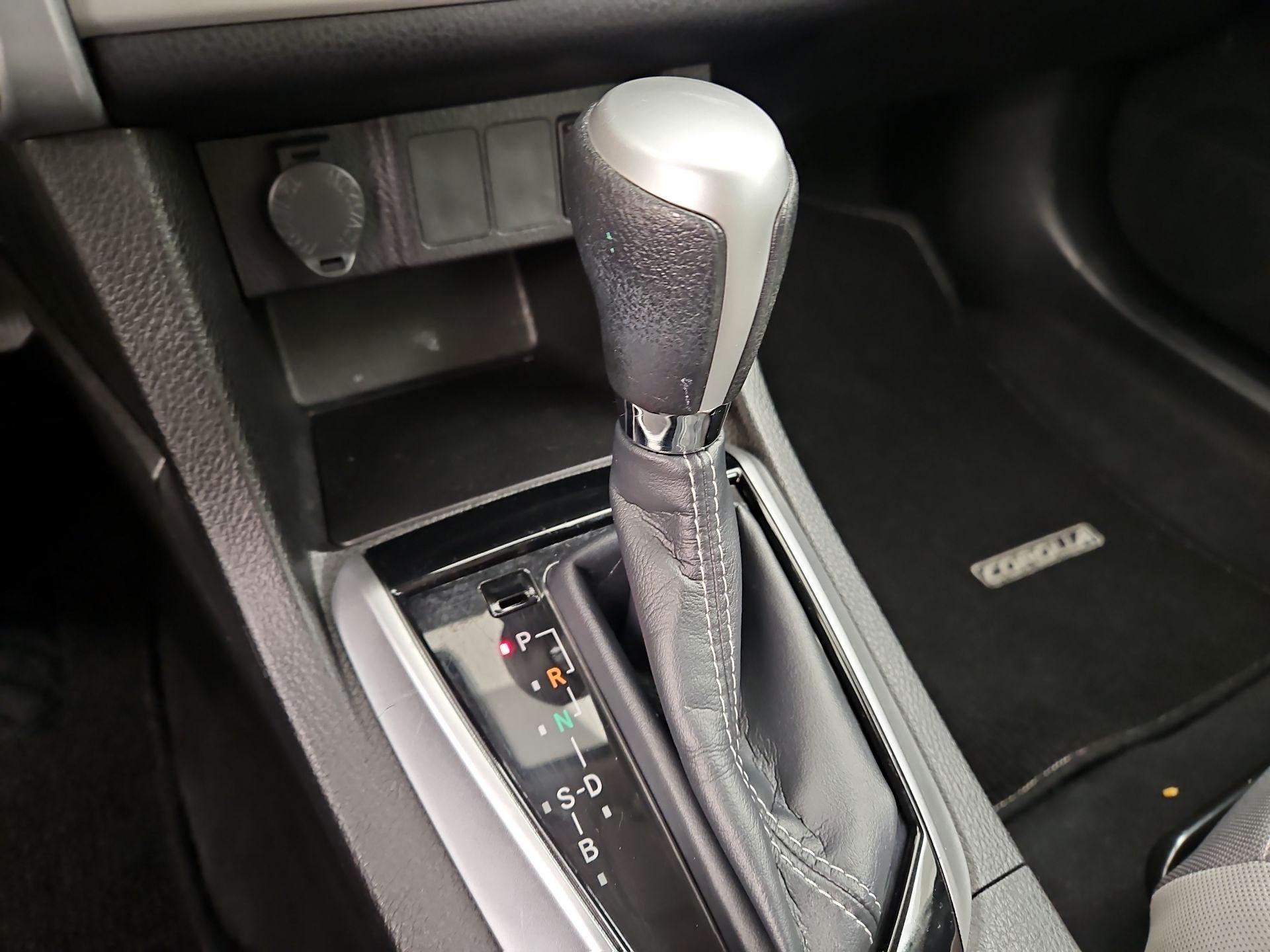 Thumbnail: 2018 Toyota Corolla - 17