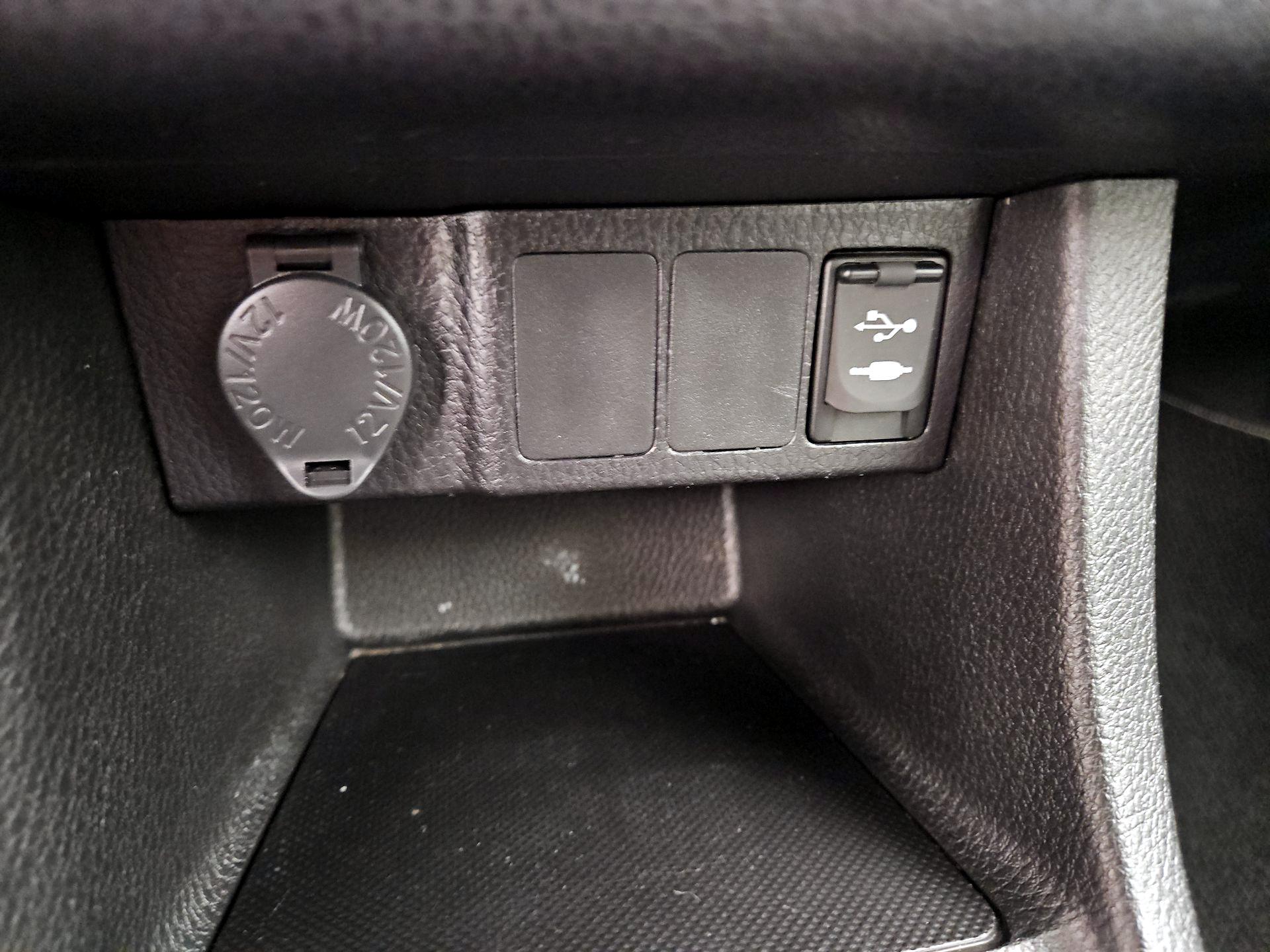 Thumbnail: 2018 Toyota Corolla - 18