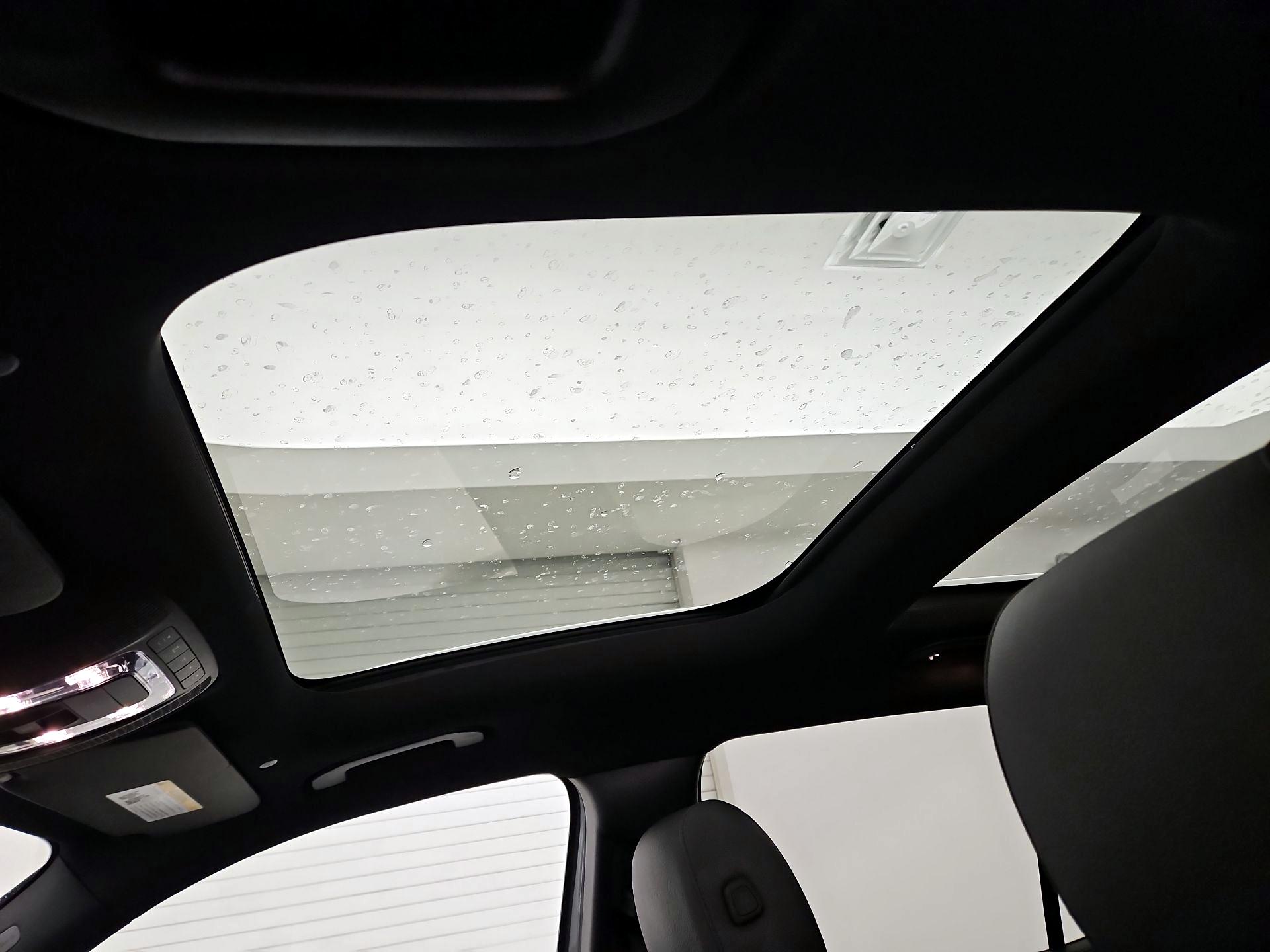 Thumbnail: 2022 Mercedes-Benz GLB - 19