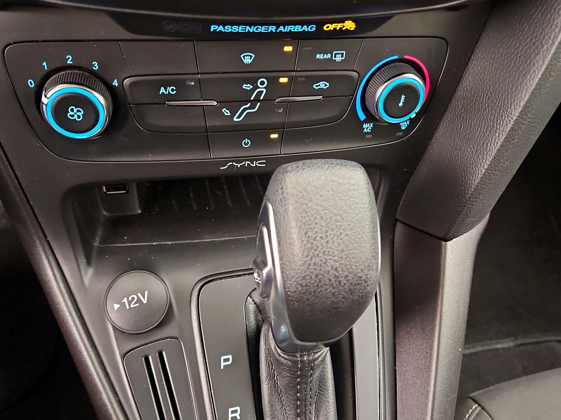 Thumbnail: 2018 Ford Focus - 16