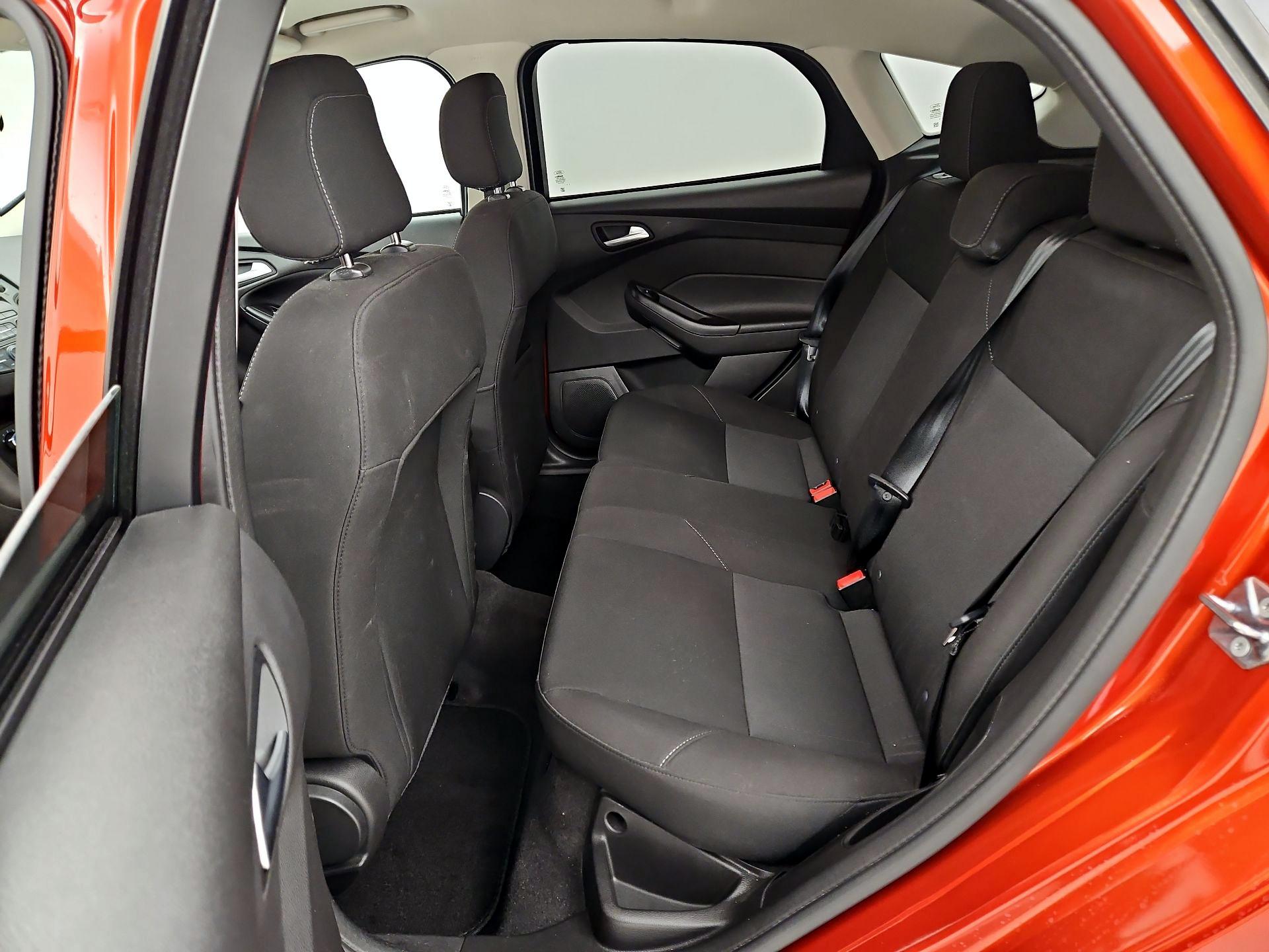 Thumbnail: 2018 Ford Focus - 19