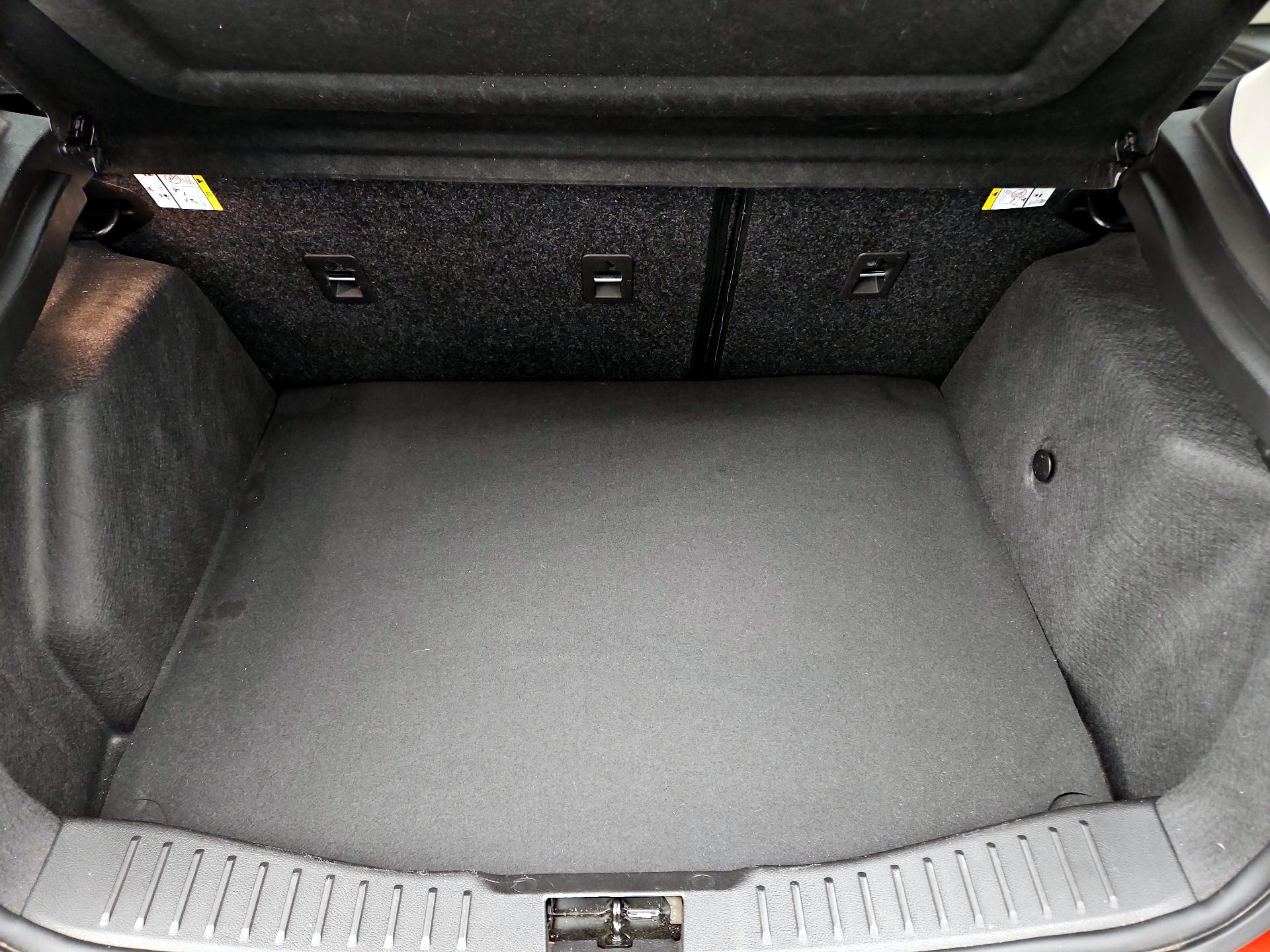 Thumbnail: 2018 Ford Focus - 20