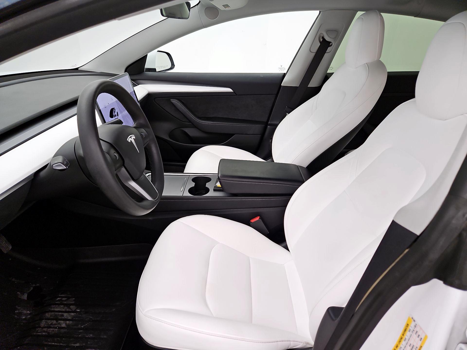 Thumbnail: 2021 Tesla Model 3 - 11