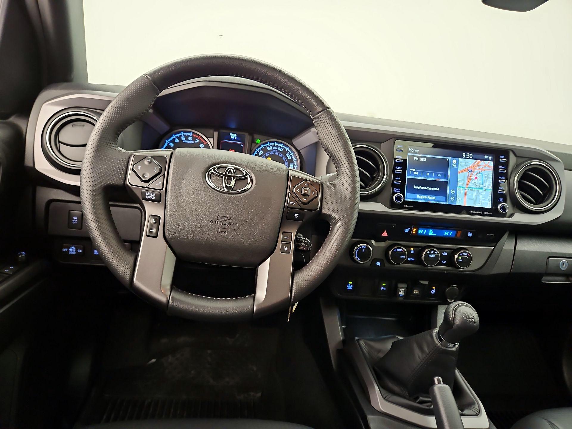 Thumbnail: 2022 Toyota Tacoma - 10