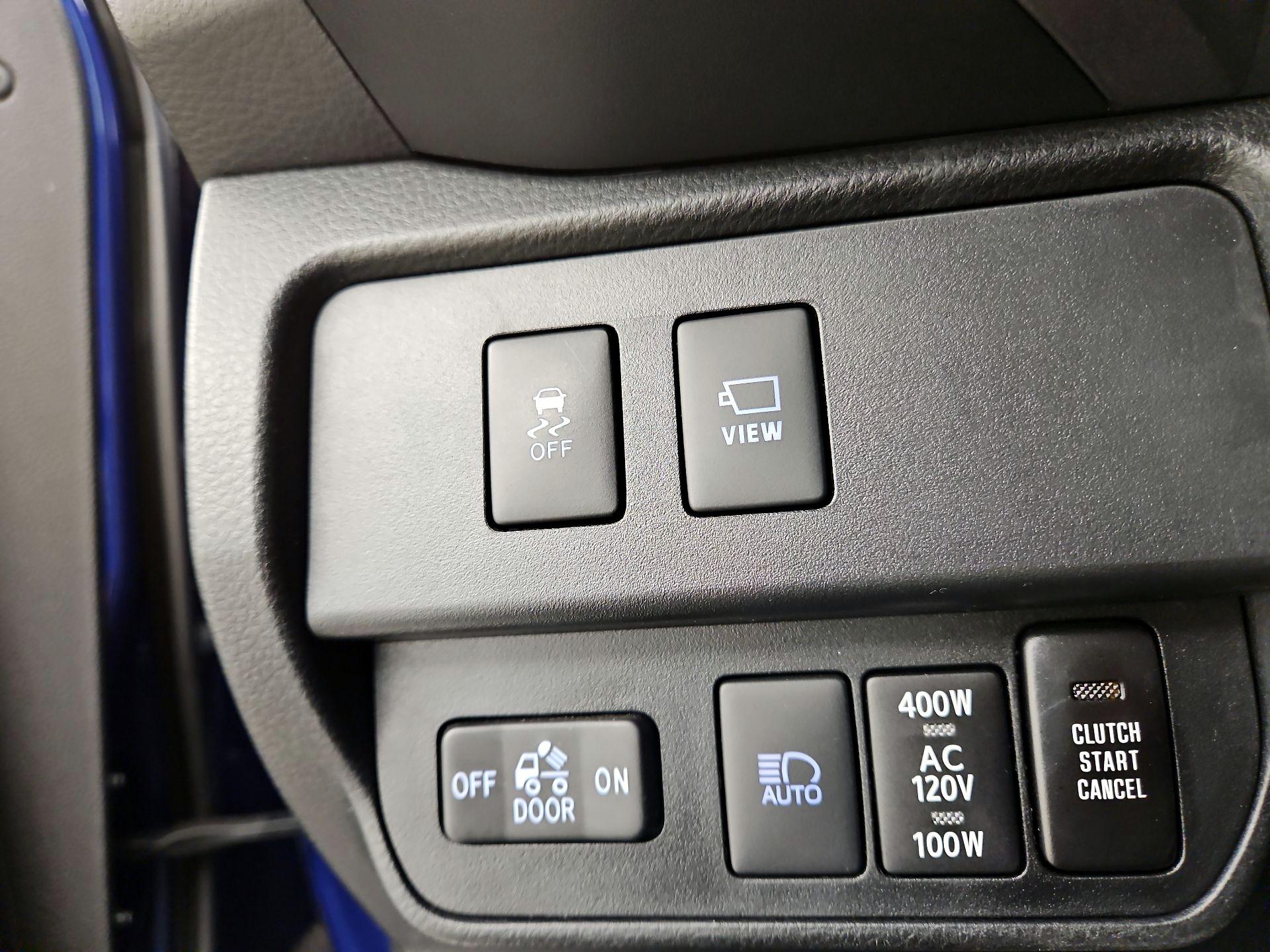 Thumbnail: 2022 Toyota Tacoma - 13