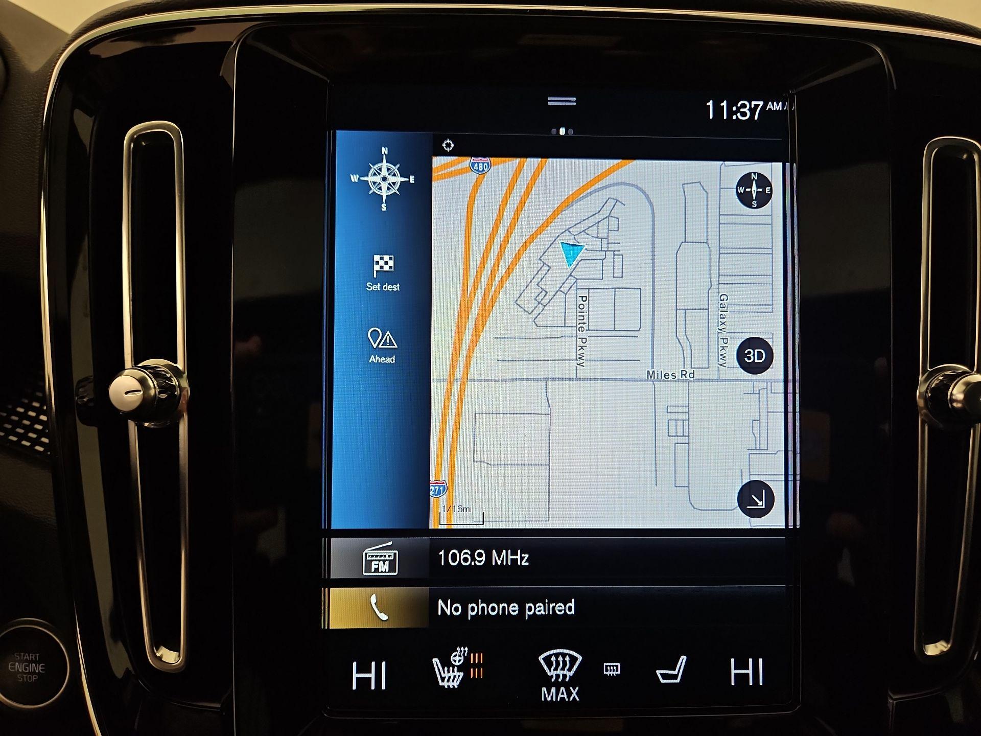 Thumbnail: 2021 Volvo XC40 - 14