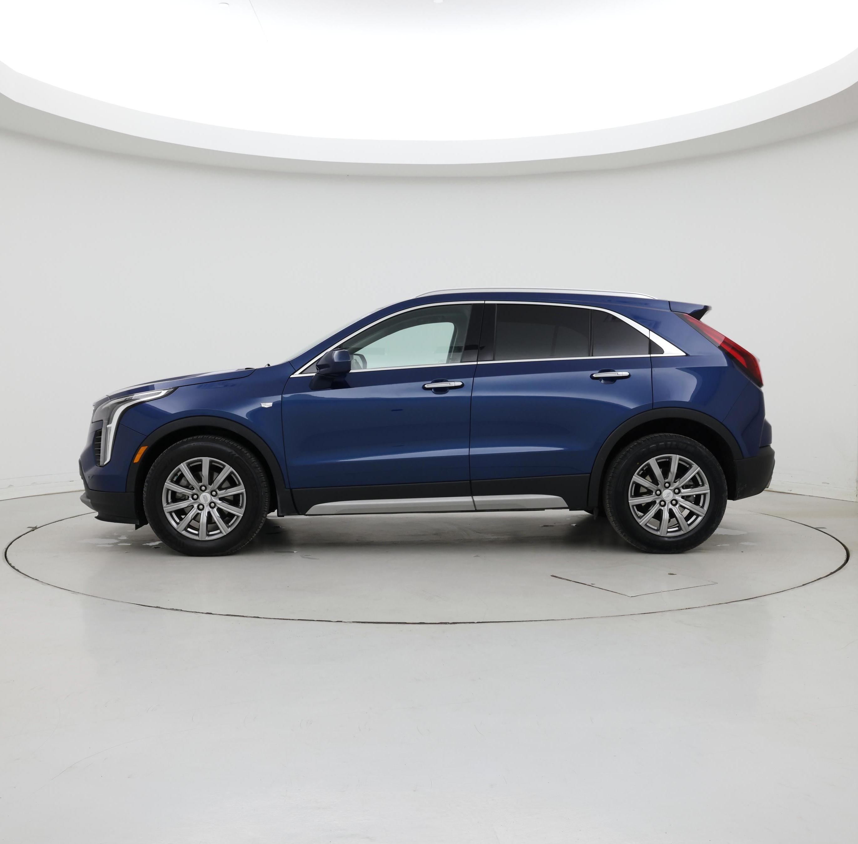 Thumbnail: 2019 Cadillac XT4 - 3