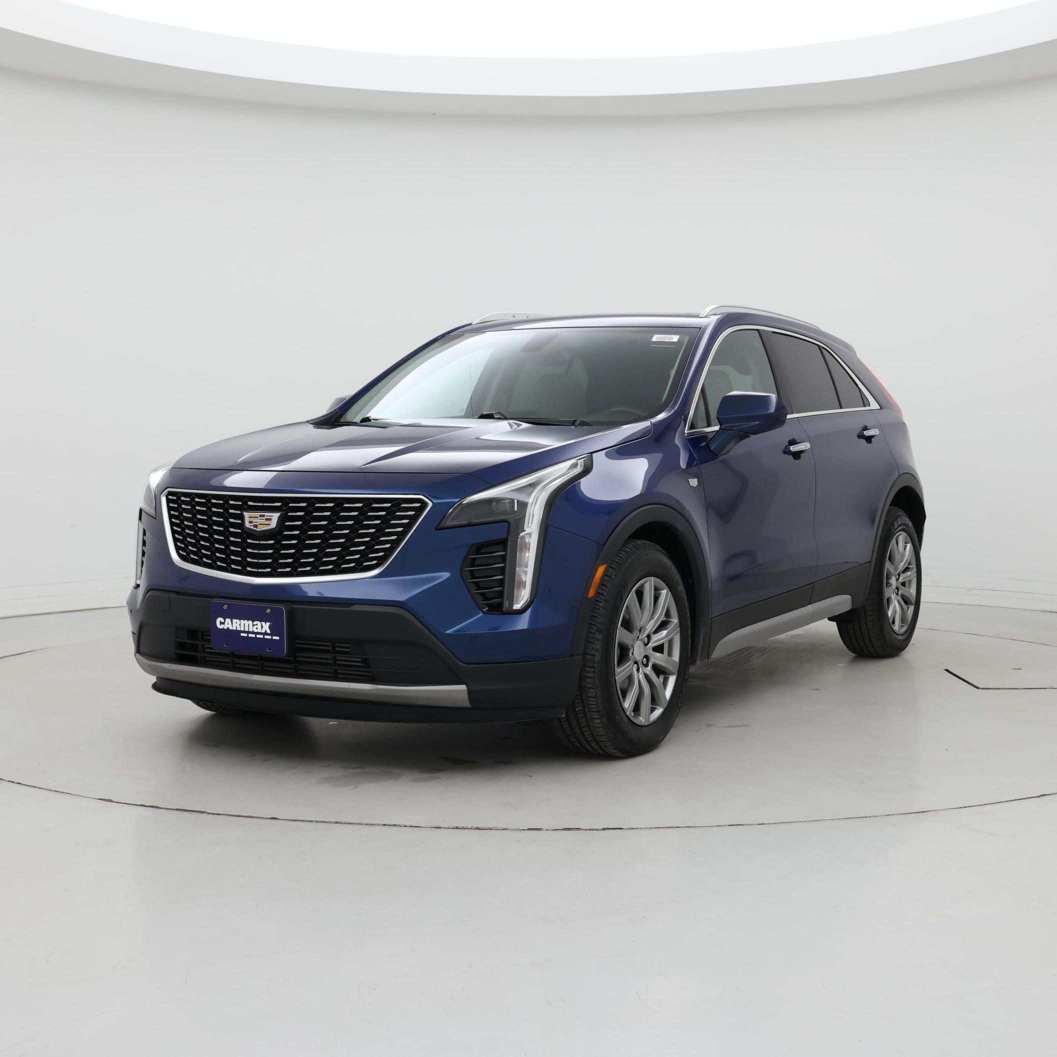 Thumbnail: 2019 Cadillac XT4 - 4