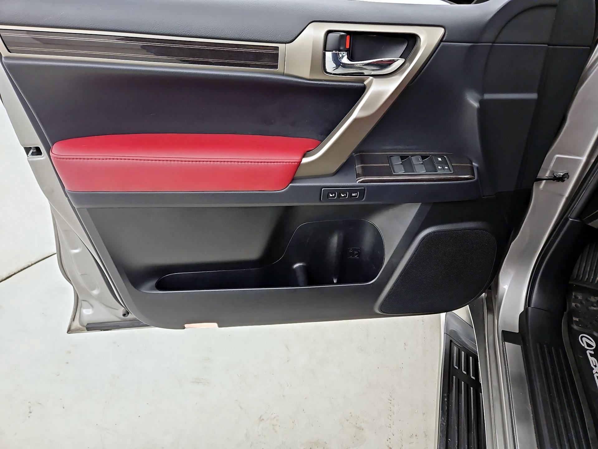 Thumbnail: 2020 Lexus GX - 12