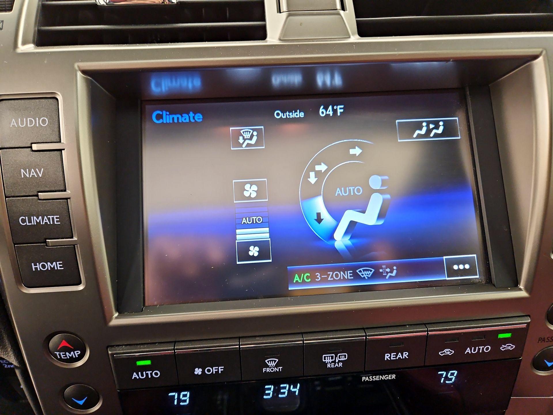 Thumbnail: 2020 Lexus GX - 17