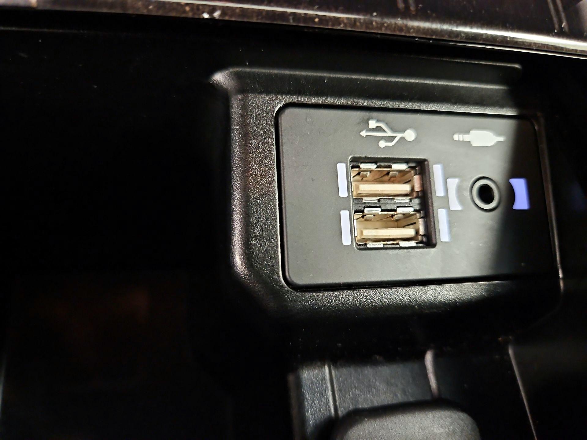 Thumbnail: 2020 Lexus GX - 19