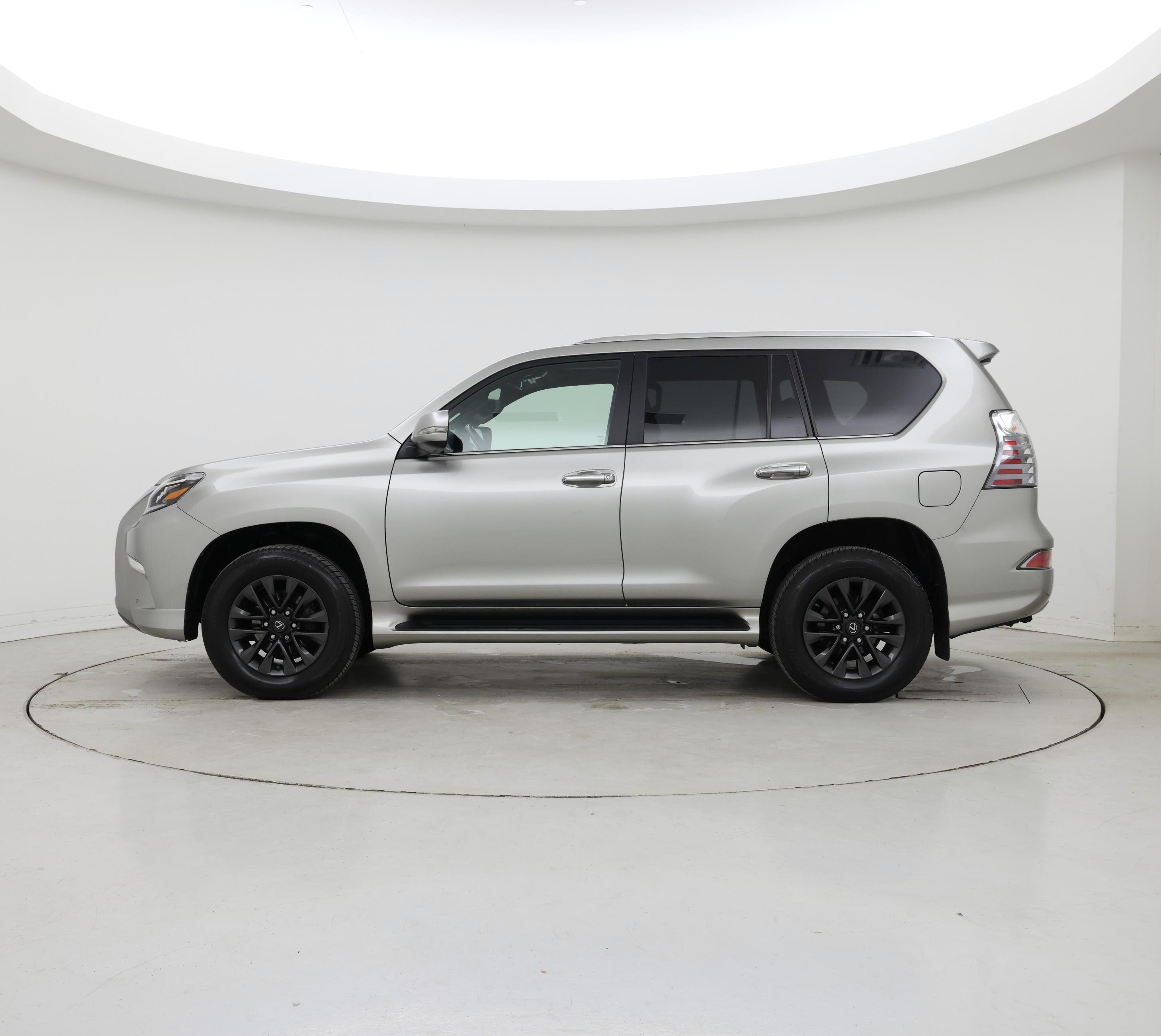 Thumbnail: 2020 Lexus GX - 3