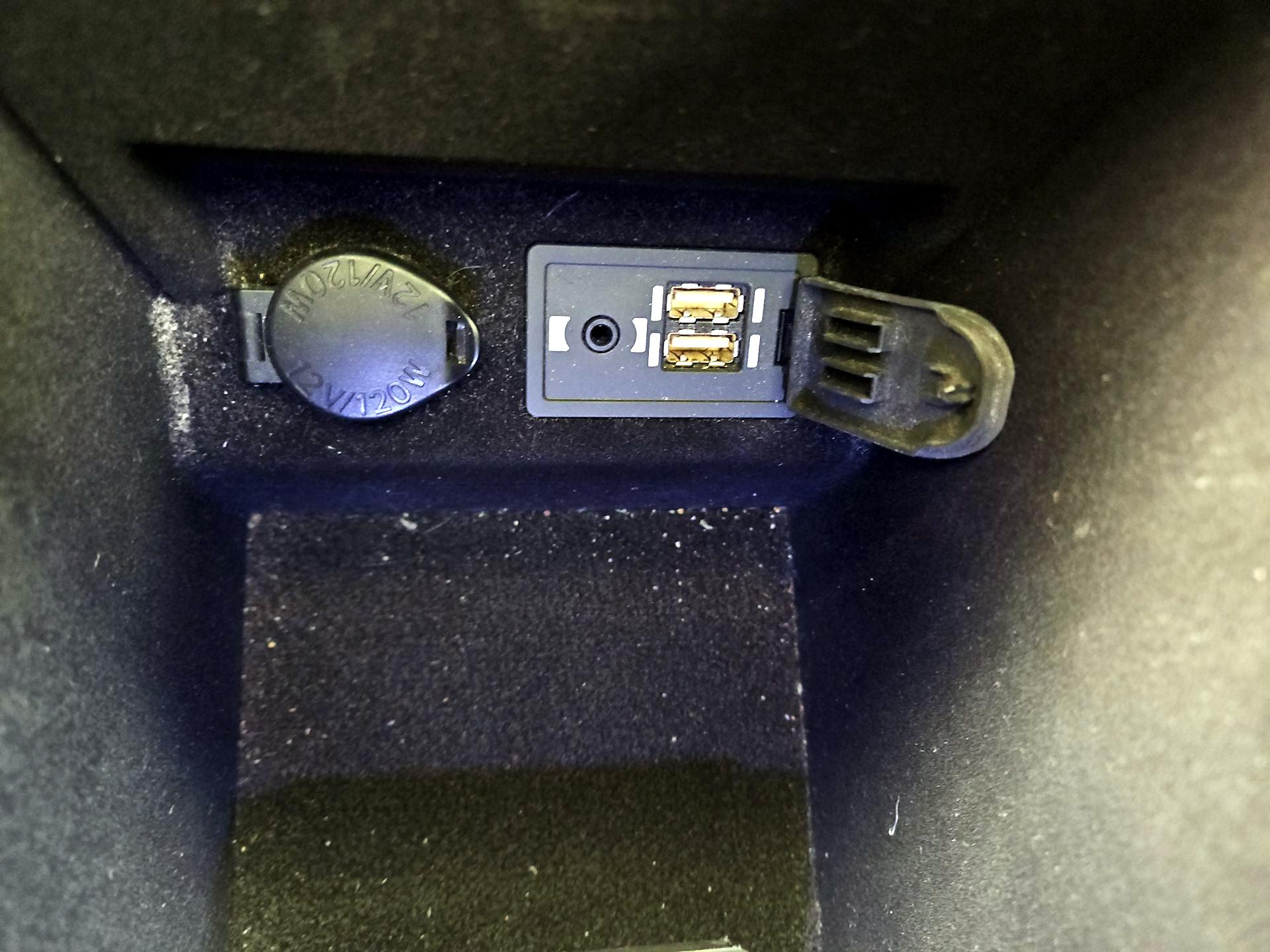 Thumbnail: 2016 Lexus ES - 19