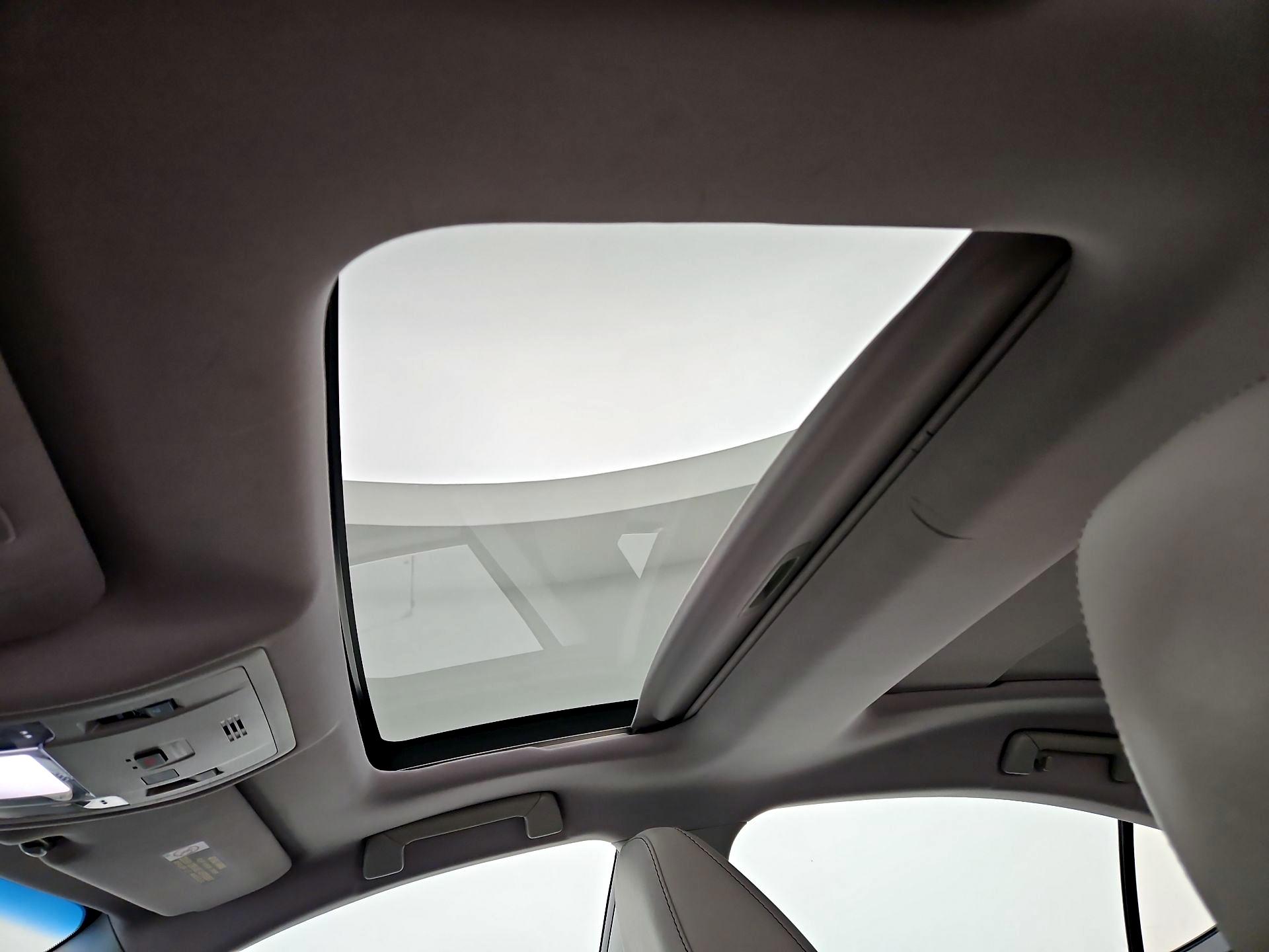 Thumbnail: 2016 Lexus ES - 20