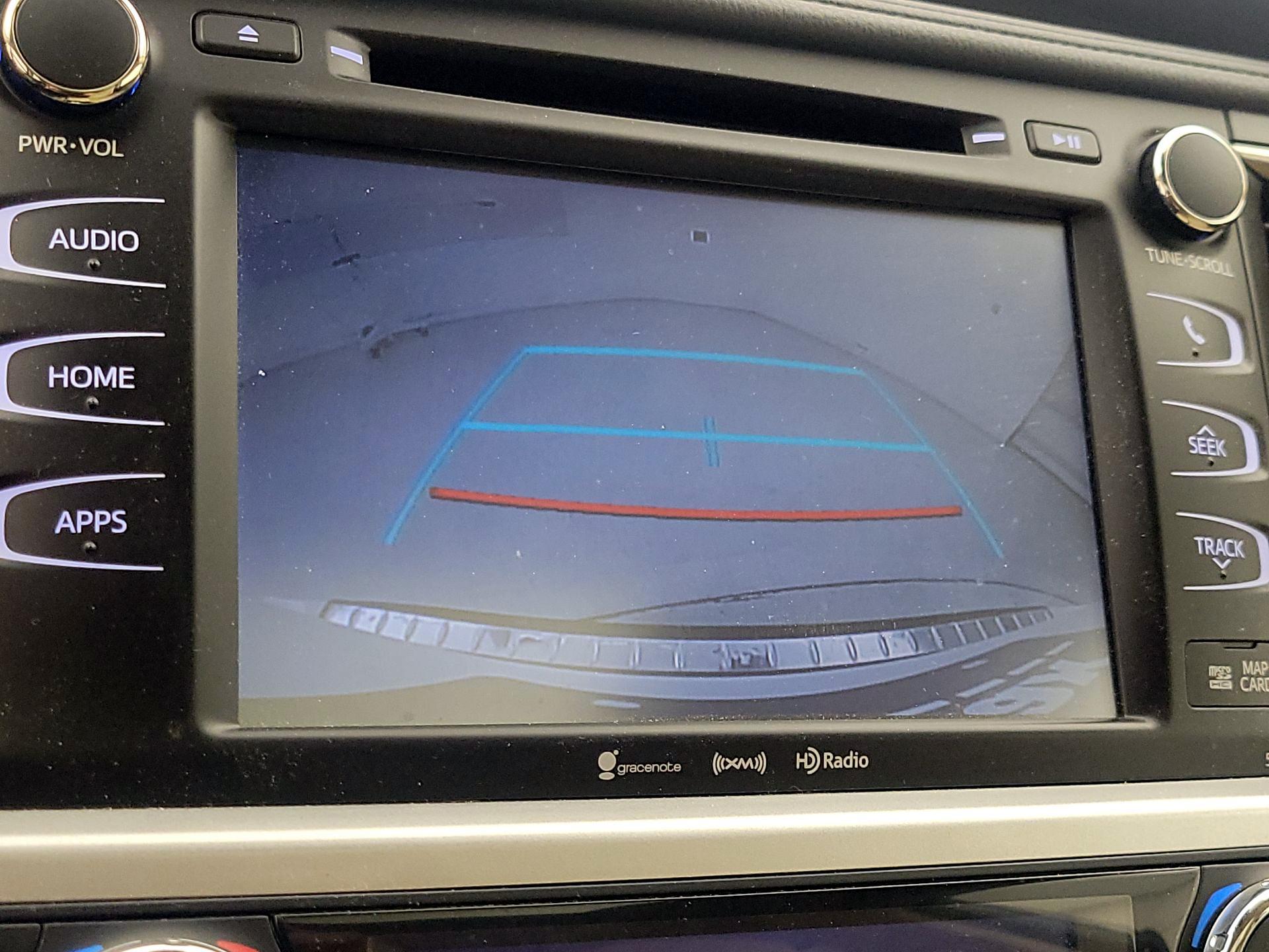 Thumbnail: 2018 Toyota Highlander - 15