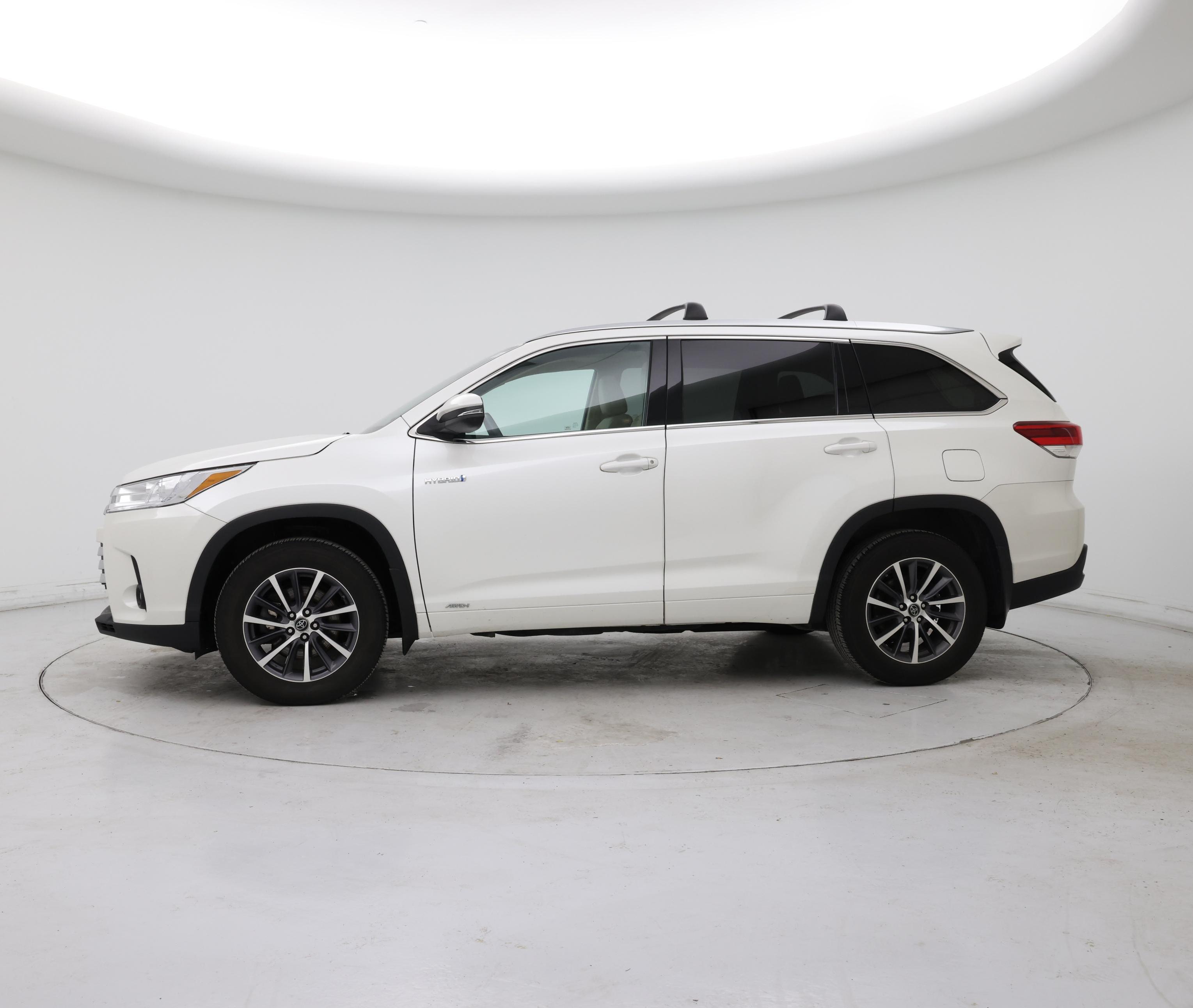 Thumbnail: 2018 Toyota Highlander - 3