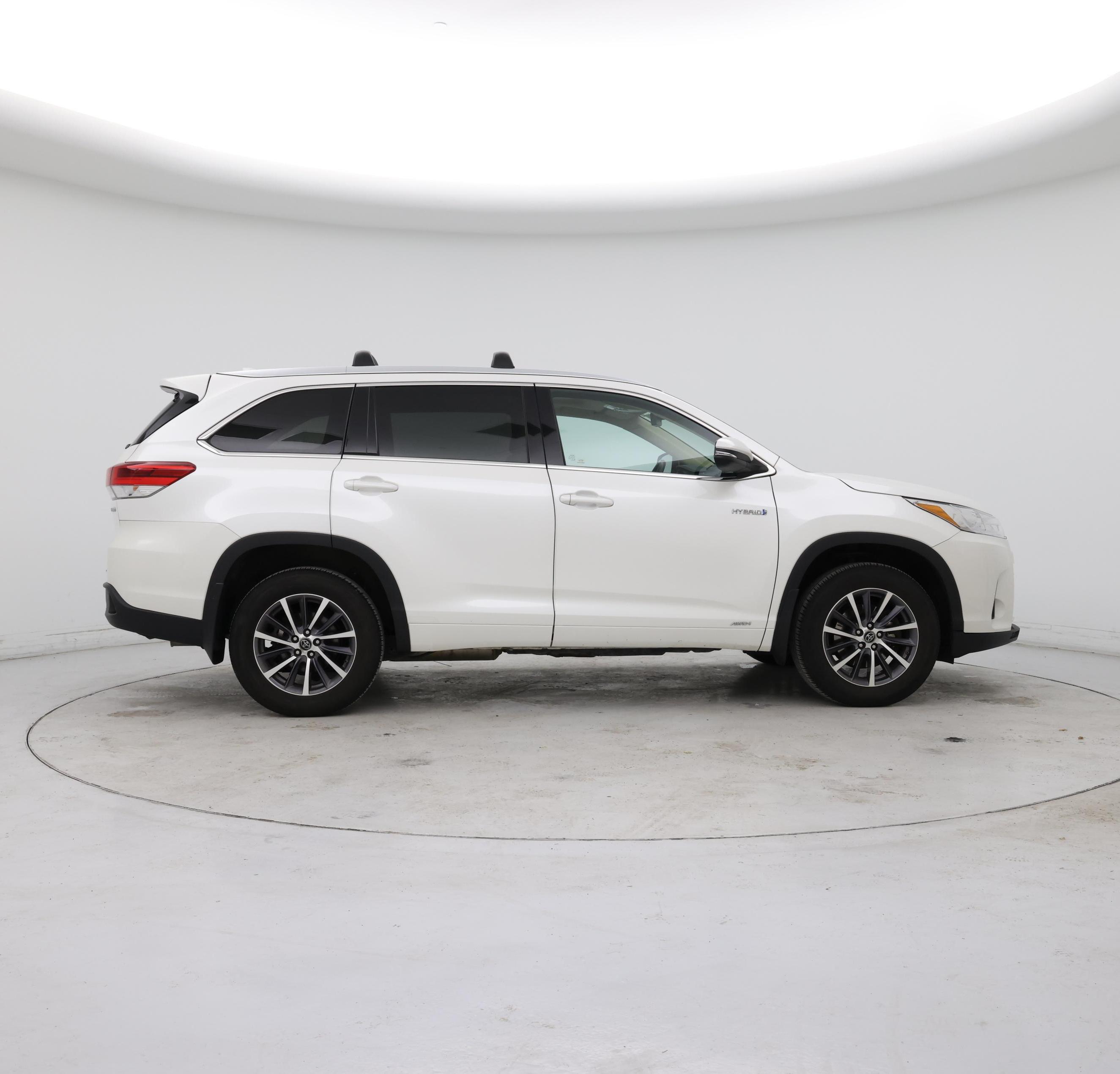 Thumbnail: 2018 Toyota Highlander - 7