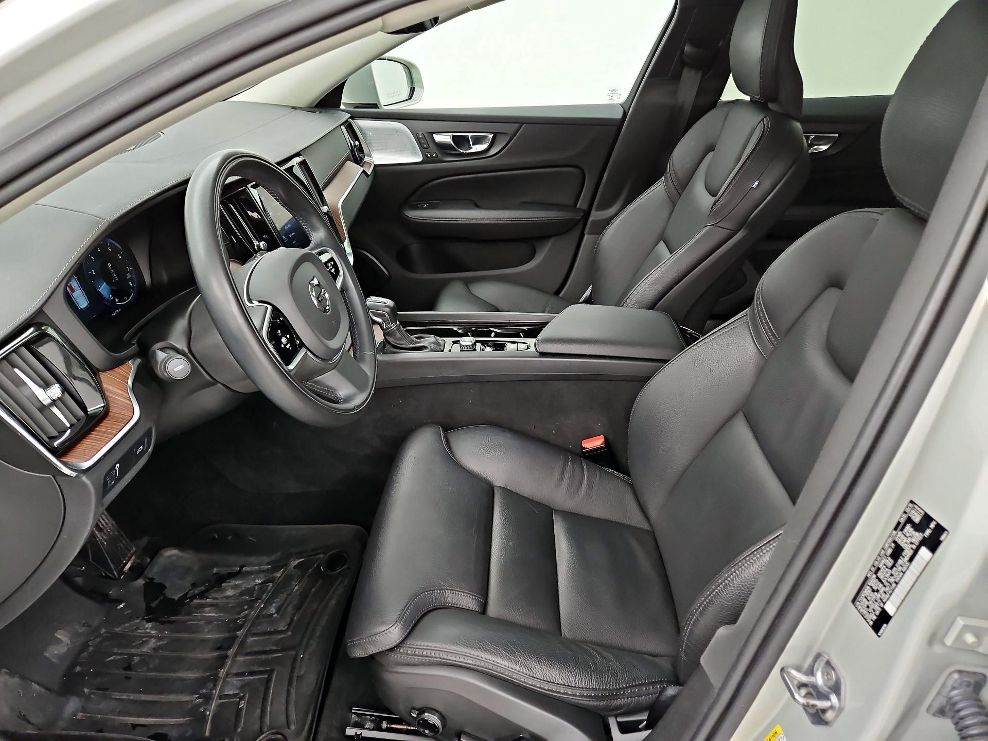 Thumbnail: 2020 Volvo S60 - 11