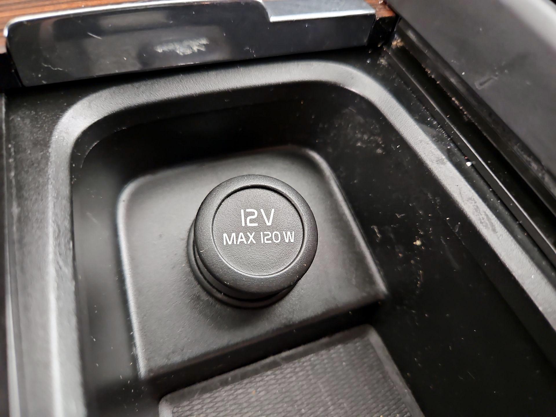 Thumbnail: 2020 Volvo S60 - 19