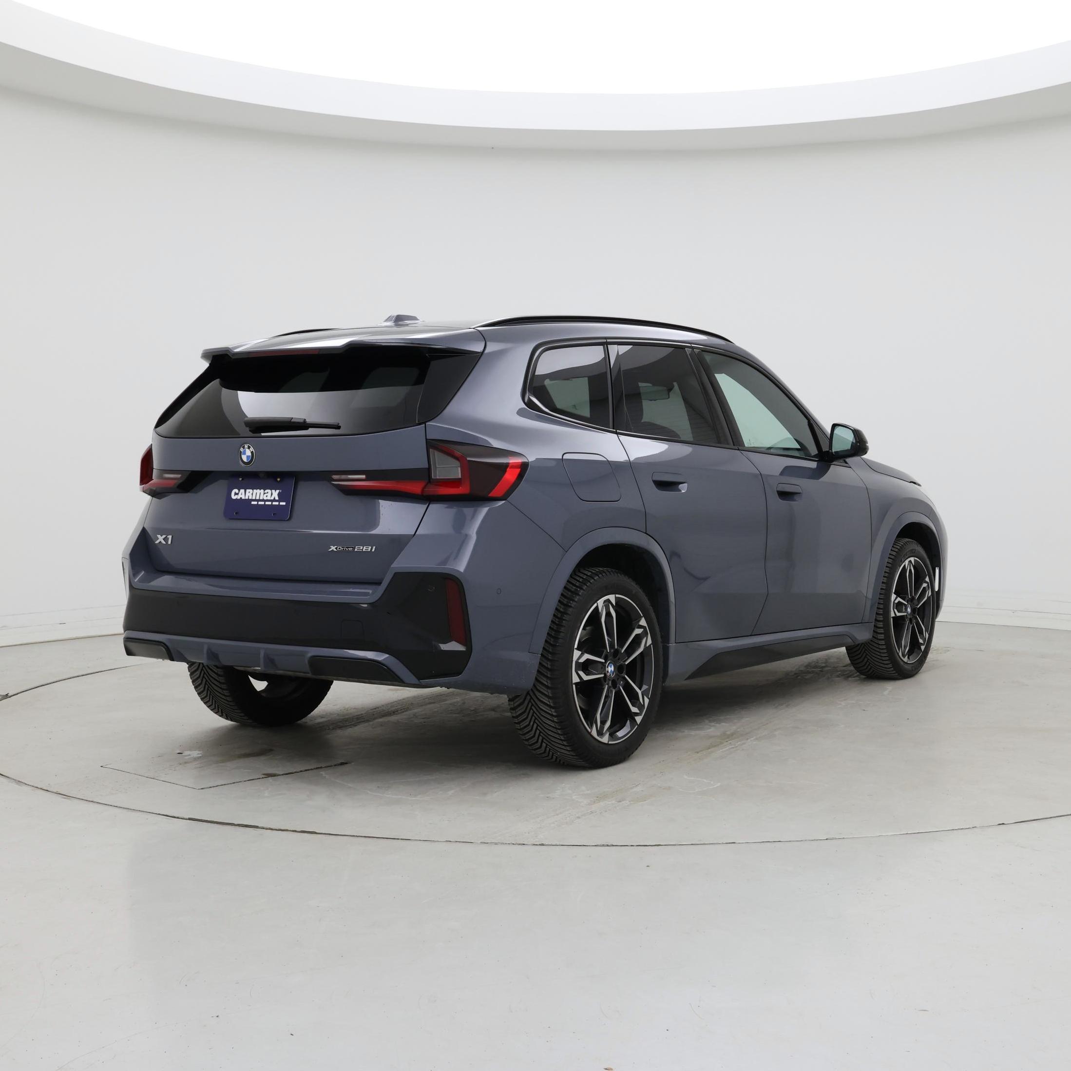 Thumbnail: 2023 BMW X1 - 8